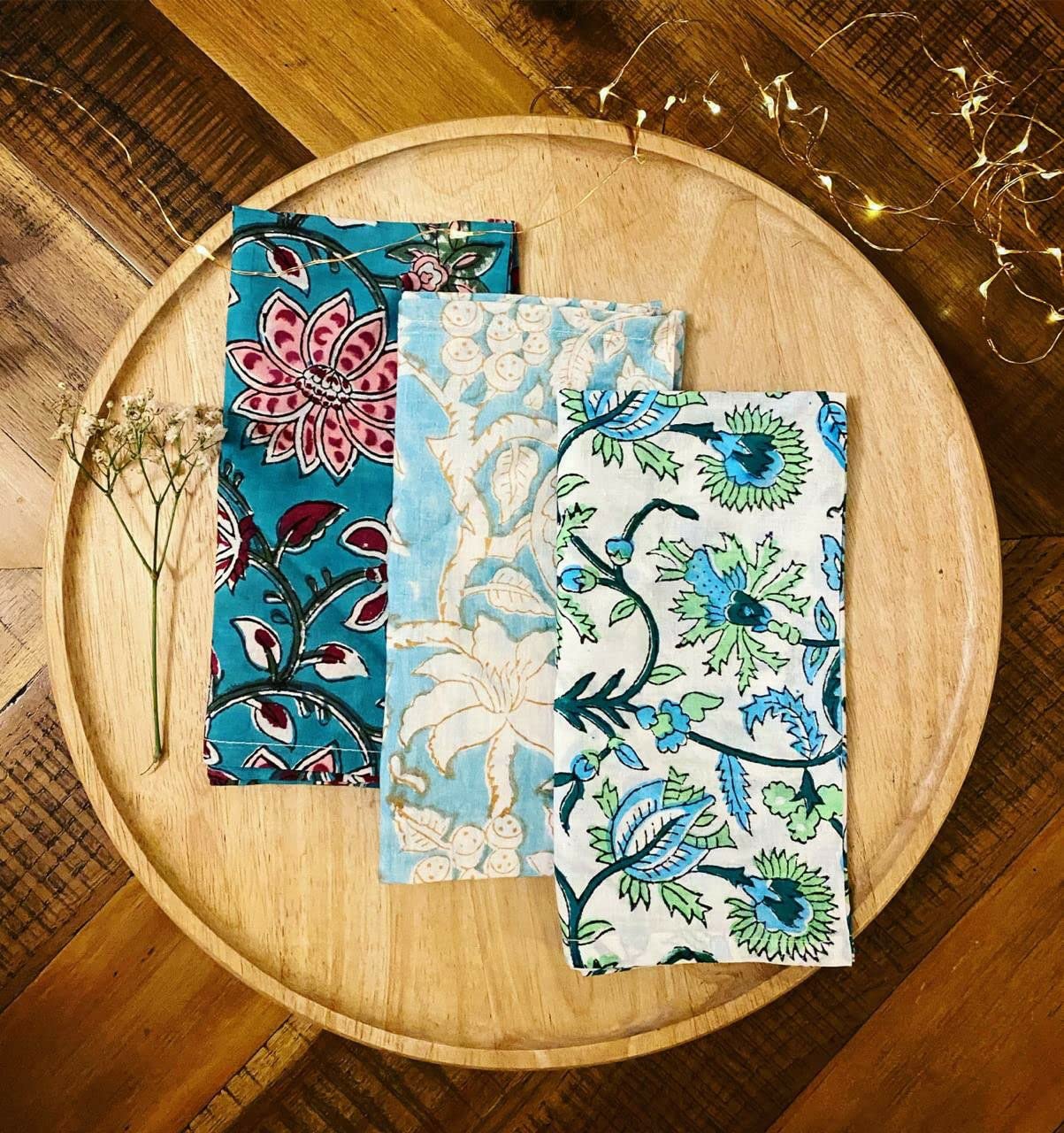 INDACORIFY Lot de 50 Serviettes de Table 100% Coton imprimé à la Main de Style Indien, Serviettes de Table Mouchoir 40,6 x 40,6 cm Serviettes de Cuisine Décoration de Table en Lin