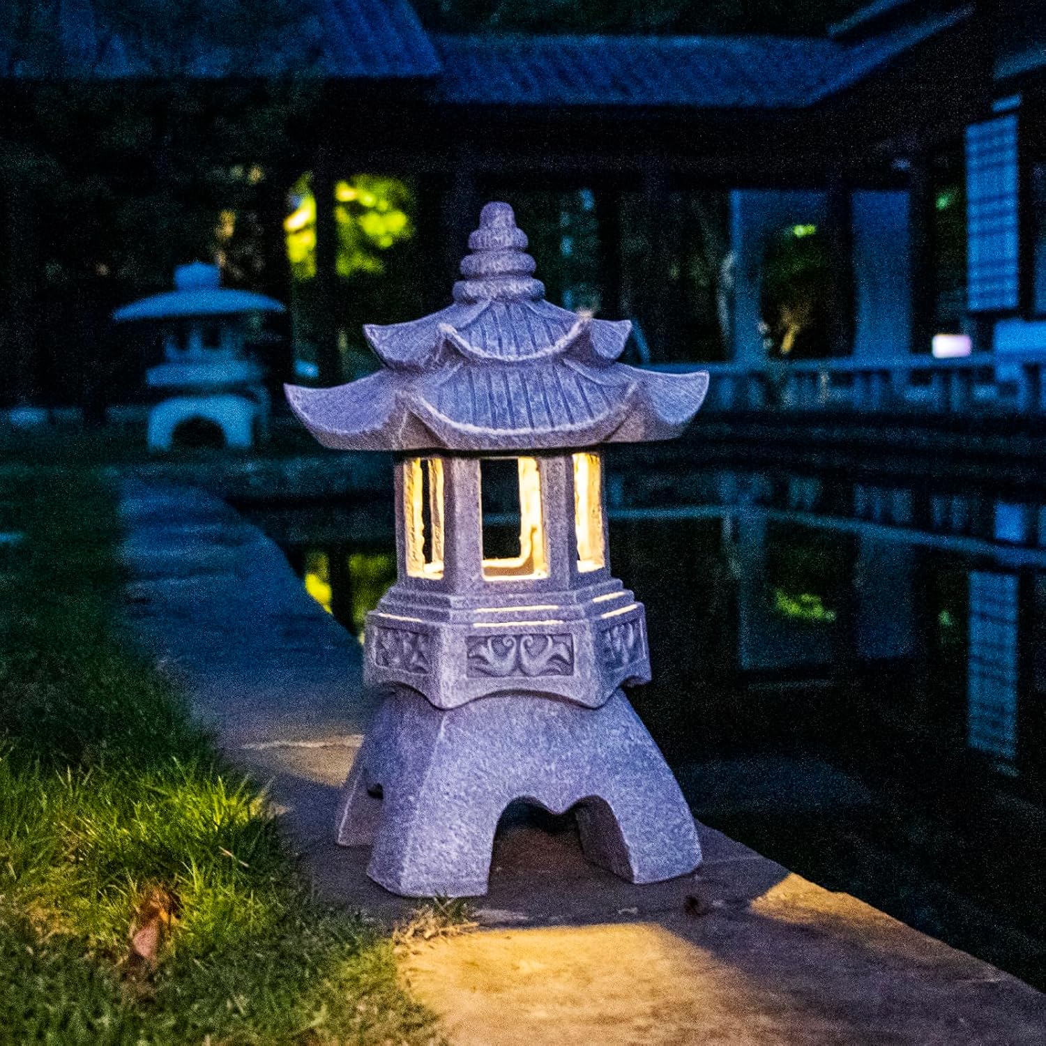 Estatua Pagoda Solar