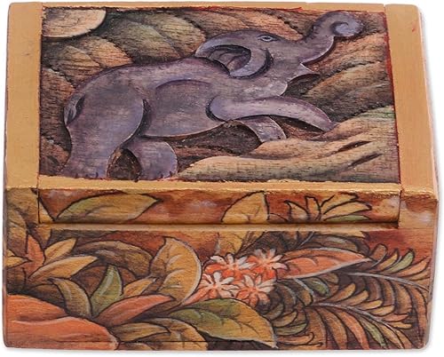 Miniatura 3 de NOVICA Mini joyero artesanal de madera hecho a mano con temática de elefante de Bali Multicolor Indonesia Animal 'Sumatra Elephant'