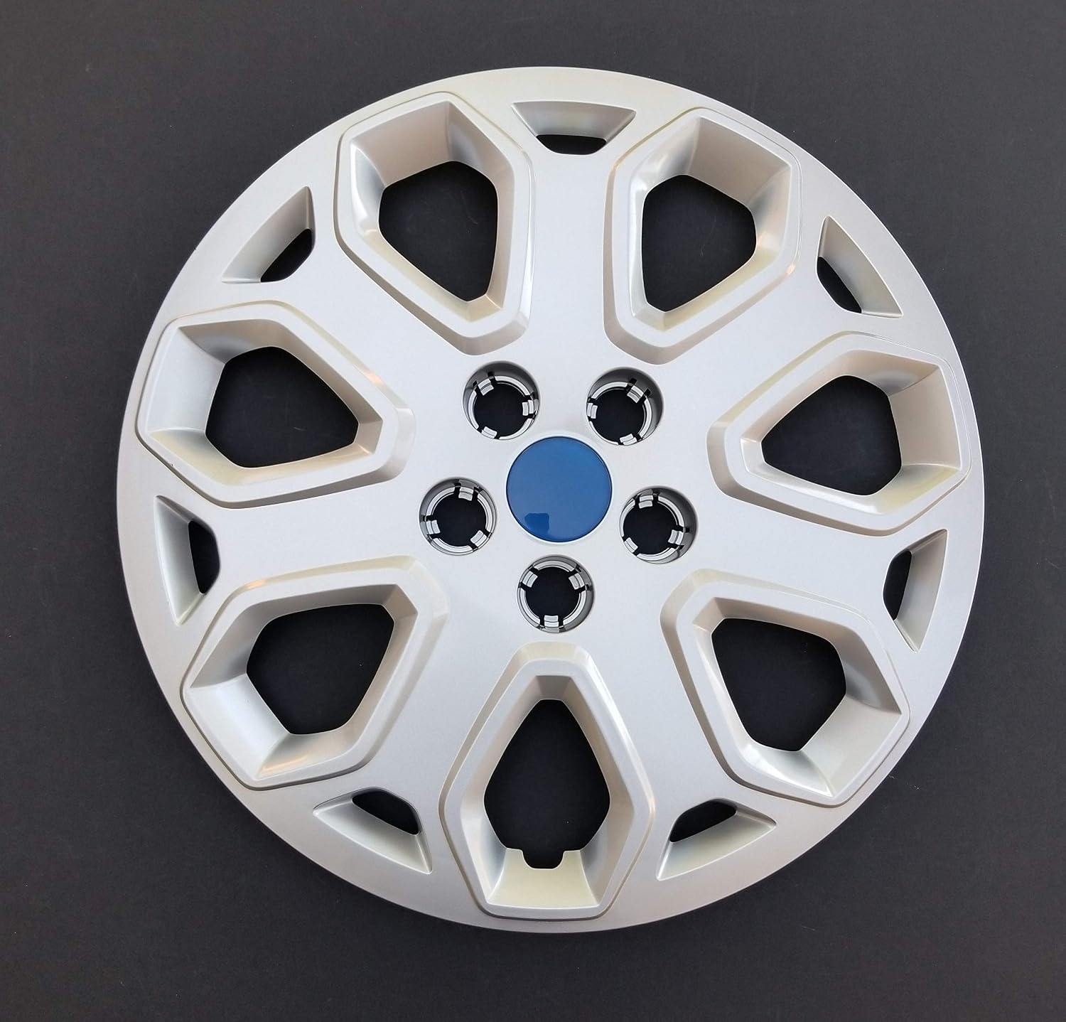 New Wheel Cover Hubcap Replacement Fits 2012-2014 Ford Focus; 16 Inch; 7 Y Spoke; Silver Color; Plastic; Push On (1-Piece)