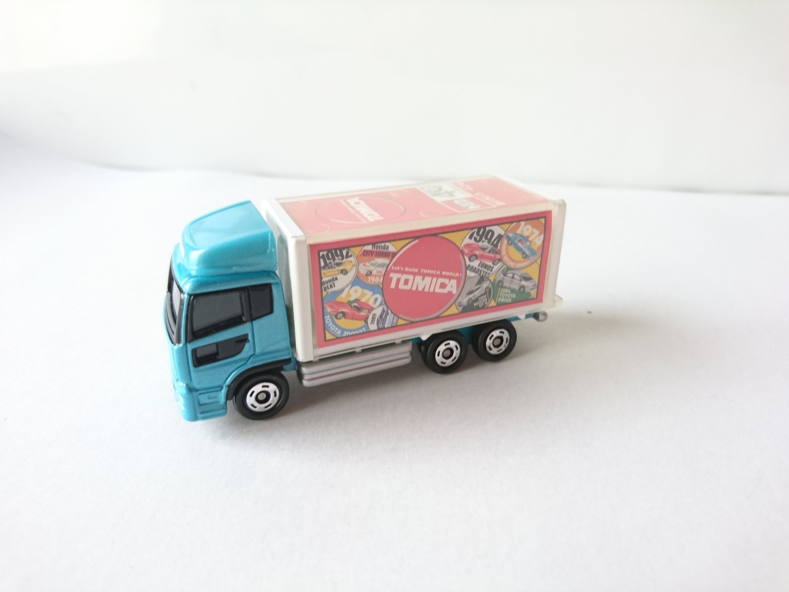 トミカ 企業トラック まとめ売り Realistic logs and even a driver! Tomica The Truck