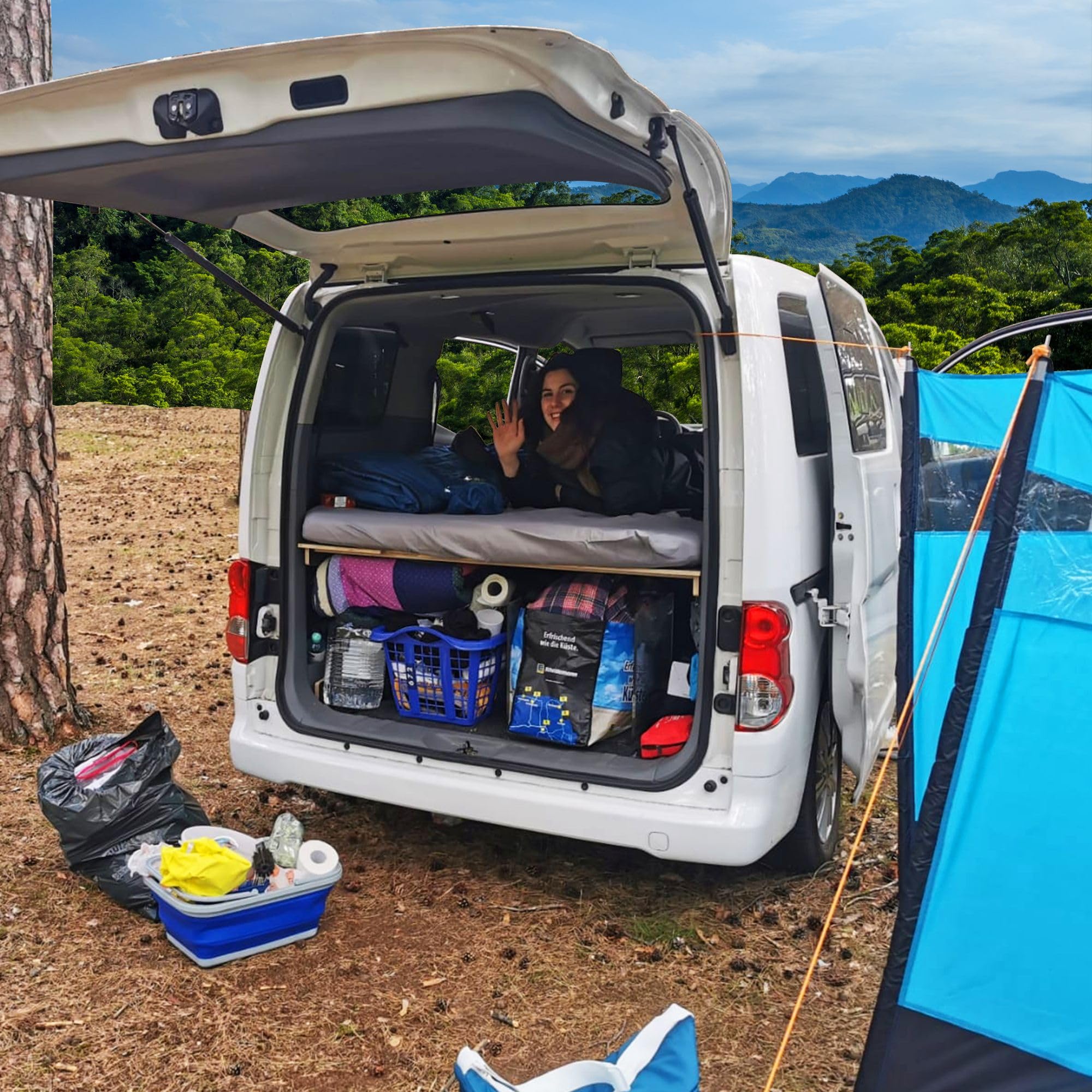 Nissan NV200 / NV200 Evalia/e-Evalia Camper Bett mit klappbarer Matratze, leichtes und robustes Minicamper Schlafsystem, einfach zu montieren