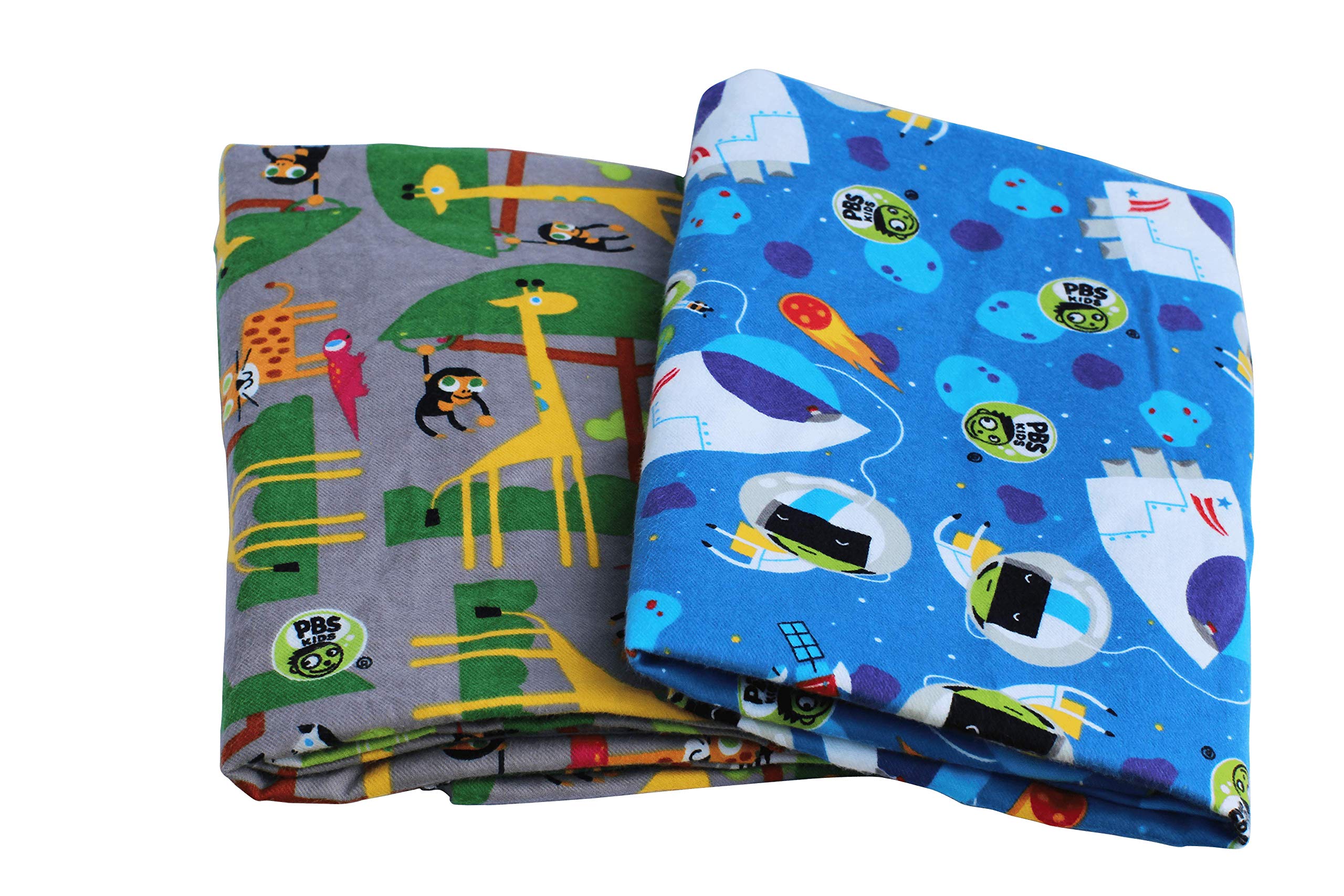 KinderMat + PBS zestaw przygodowy dla dzieci – pełna mata do drzemki i 2 nadające się do prania pokrowce – 120 x 56 cm, edycja specjalna – impreza Safari i odkrywacz kosmiczny – zestaw ekonomiczny idealny do przedszkola i gospodarstw domowych