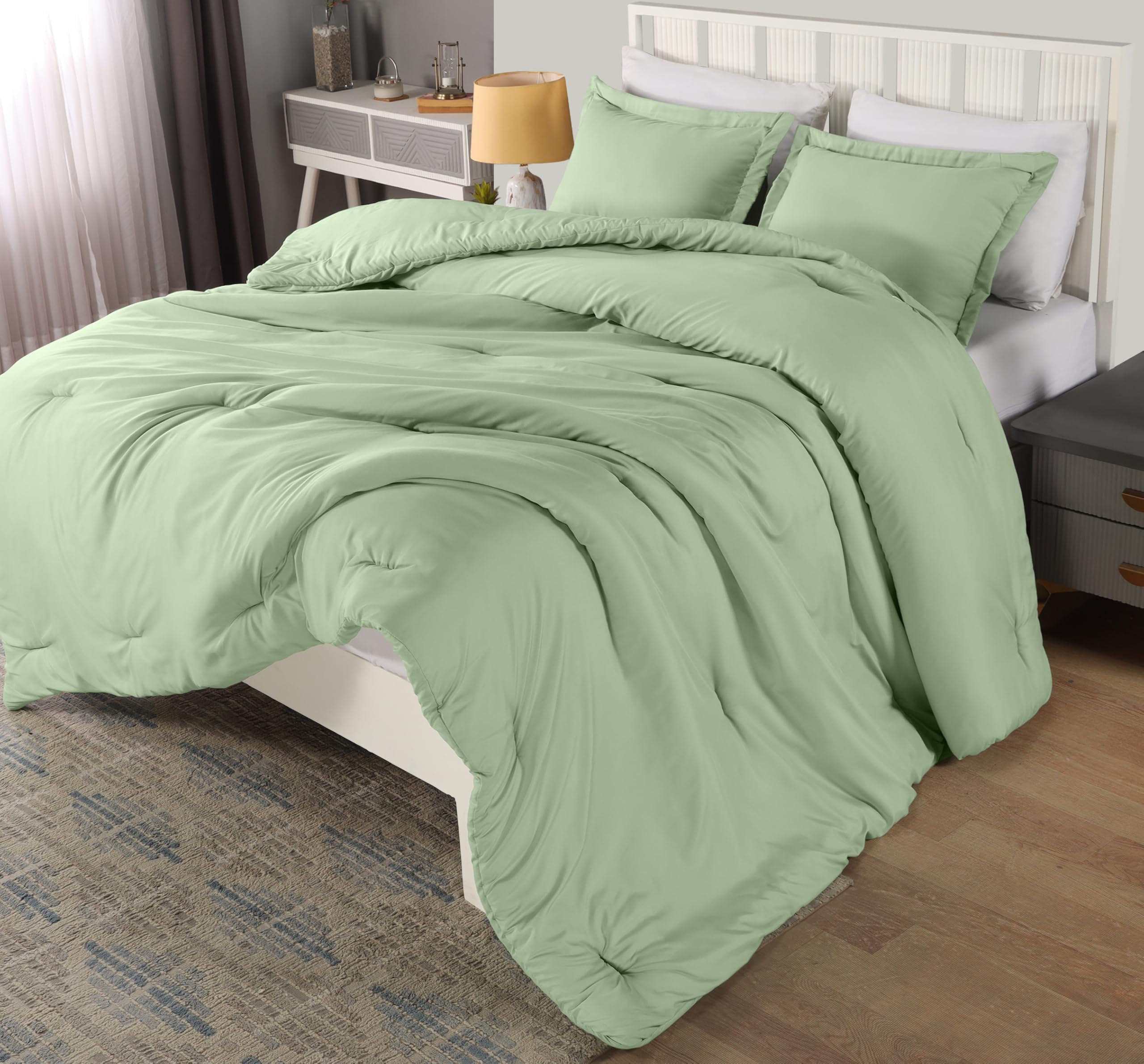 Utopia Bedding King Comforter Set Sage Green, Comforters King Size 3 Pieces Bedding Comforters Sets, Down Alternative Soft Bed Set, 1 Comforter (90 x 102 inches) 2 Pillow Shams (20 x 36 inches)