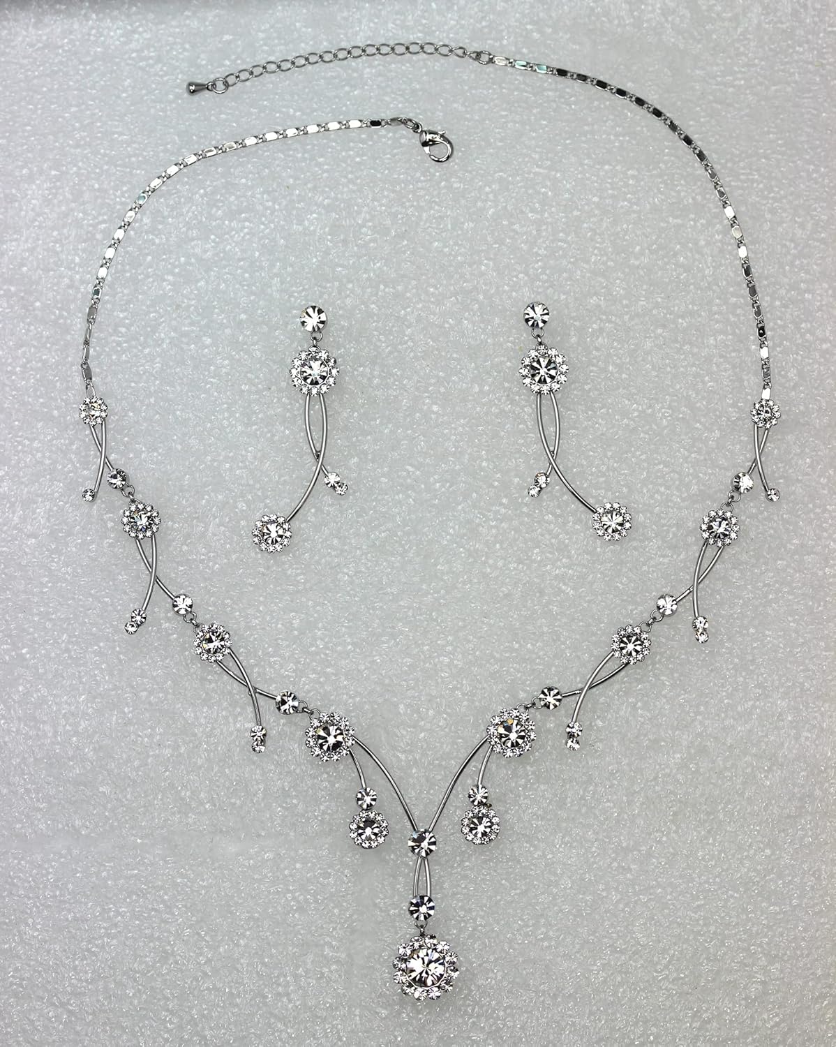 Faship Gorgeous Rhinestone Crystal Floral Necklace Earrings Set - Image 2