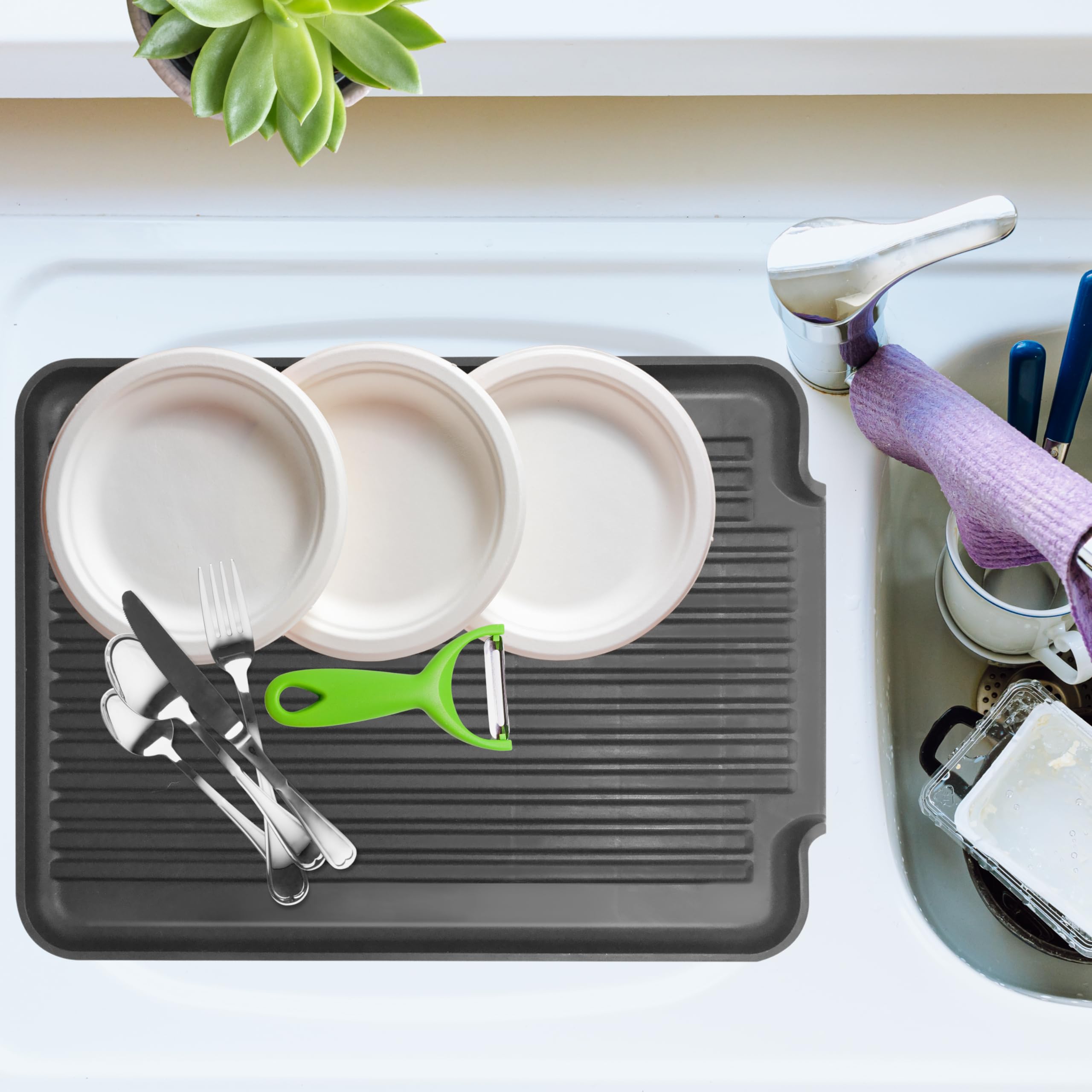 OGGI Tabla de Drenaje de Platos y Bandeja de Secado para Cocina, escurridor rígido Ideal, Bandeja escurridora de Platos, Tablas de Drenaje de Platos para encimera de Cocina, 12.75 x 17.25 Pulgadas,