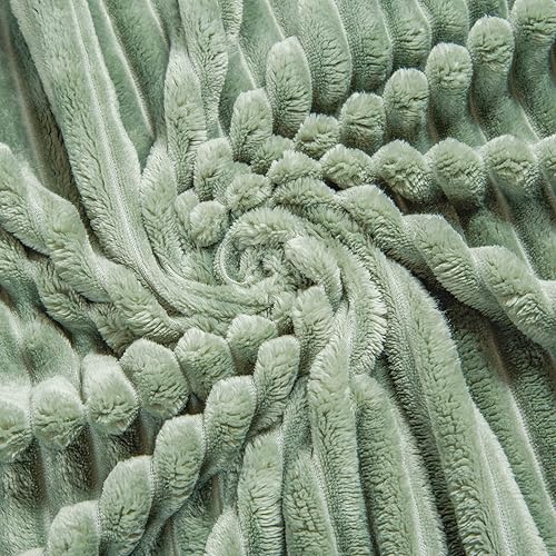 Miniatura 5 de Manta de franela verde salvia (50 x 70 pulgadas) con bolsa de almacenamiento, 300 GSM súper suave con patrón de rayas de forro polar para adultos y