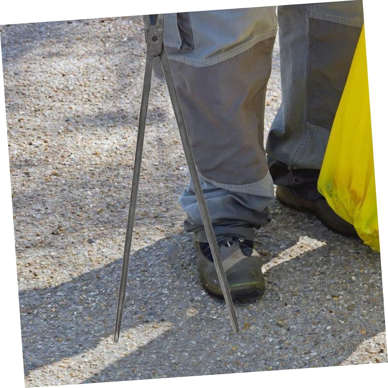 Heavy Duty Litter Picker Trash Pickup Tool Long Handle High Carbon Steel