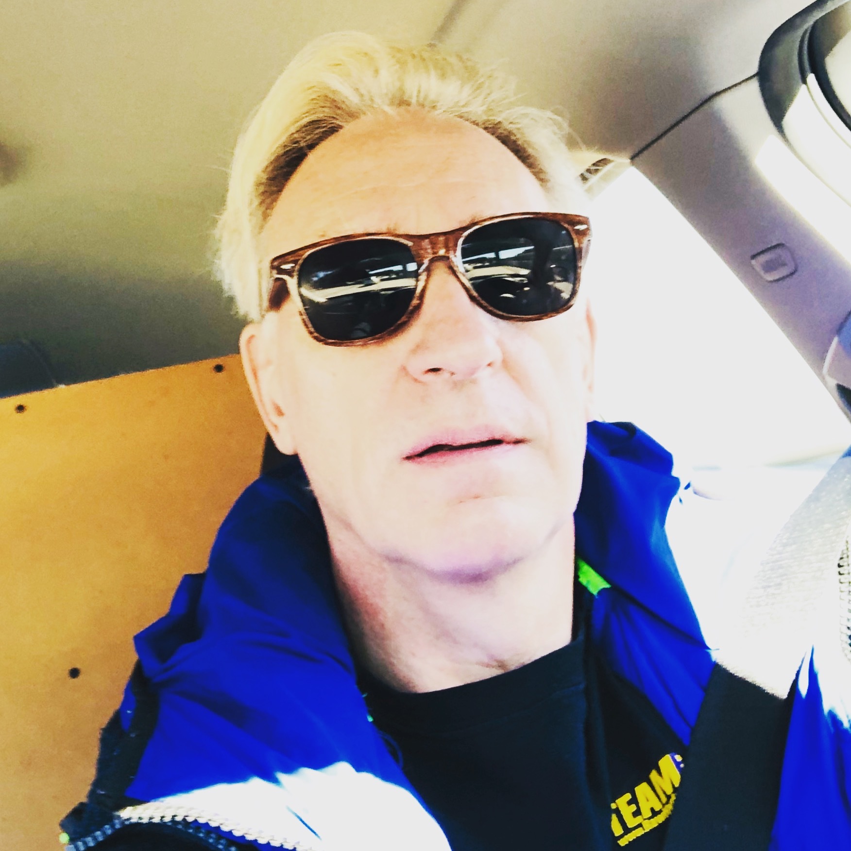 Amazon.fr Alain Lescart books, biography, latest update