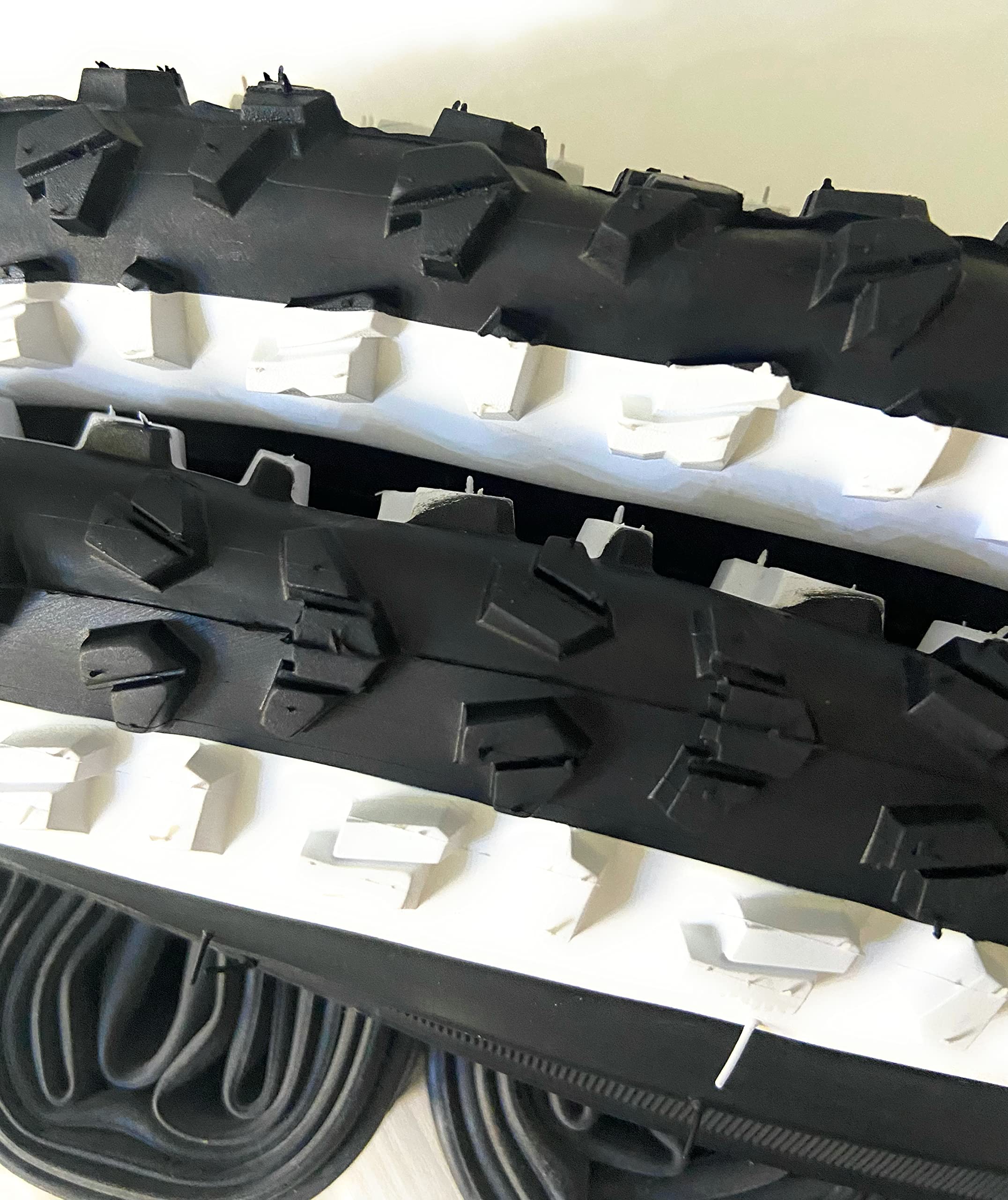 Generico 2 Copertoni 24 X 2.00 MTB + 2 Camere d'Aria Bici 24 MTB Mountain  Bike BIANCONERI : Amazon.it: Sport e tempo libero