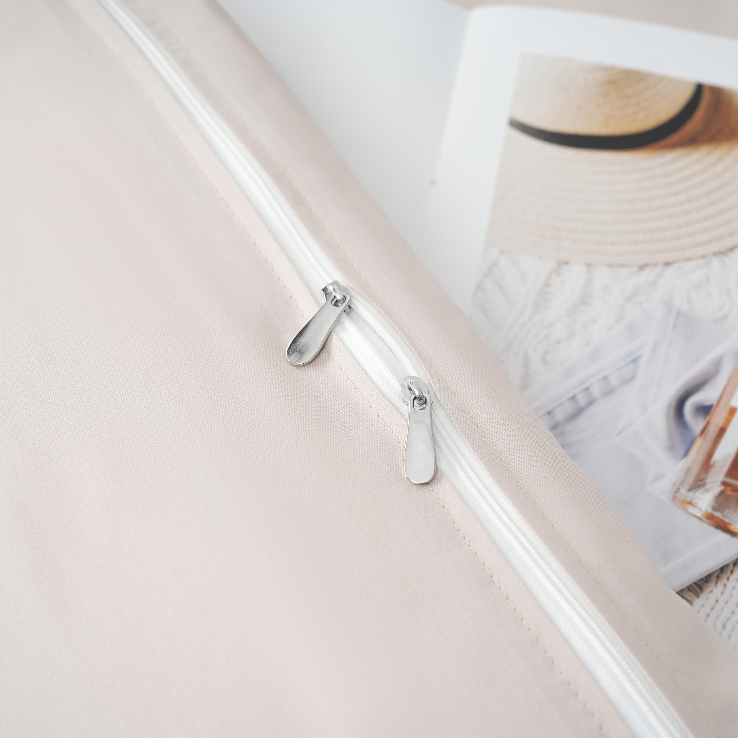 AYSW Biancheria da letto in microfibra spazzolata, 2 copripiumini da 135 x 200 cm + 2 federe da 80 x 80 cm + 2 federe da 40 x 80 cm, con chiusura lampo, colore beige