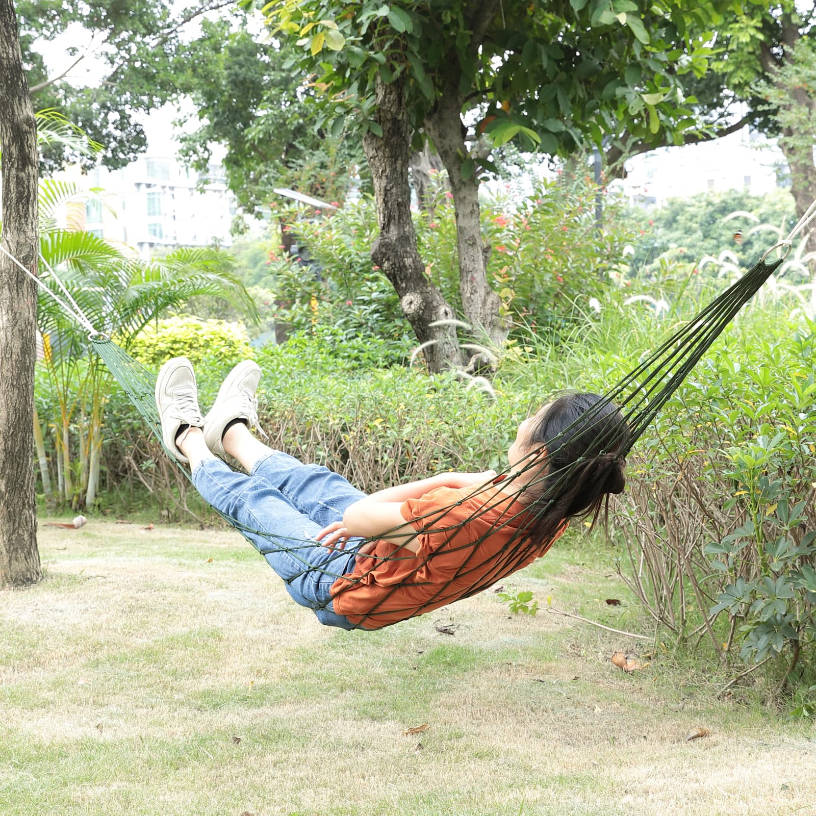 Urbane Home Nylon Rope Travel Hammock |Garden Hammock Swing for Adults|100 KG Load Bearing Capicity|Including 2 Rope, 1 Bag (Green)