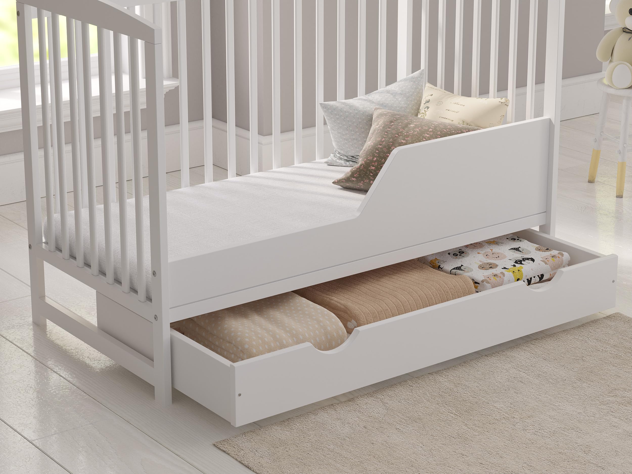 Love For Sleep Lit Bébé Évolutif en Bois Blanc 120x60 cm avec Matelas en Mousse, Tiroir, Barrière de Sécurité et Protections en Silicone – Lit Transformable pour Fille ou Garçon – Modèle Jacob