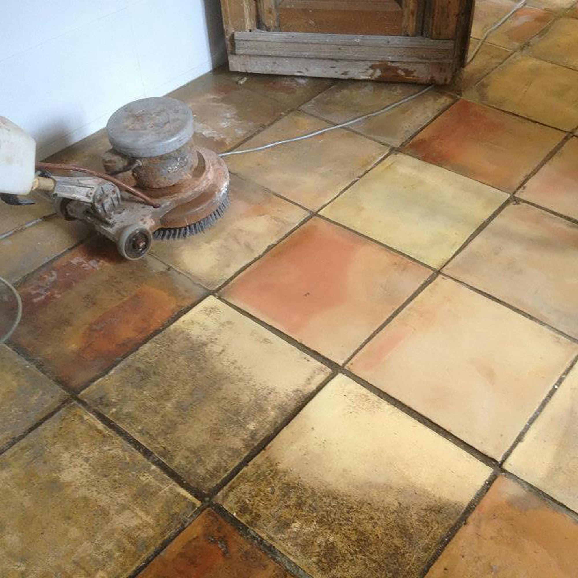 MONESTIR Sanigel Limpiador Suelos, Quitamanchas, Decapante, Desengrasante 5 Litros