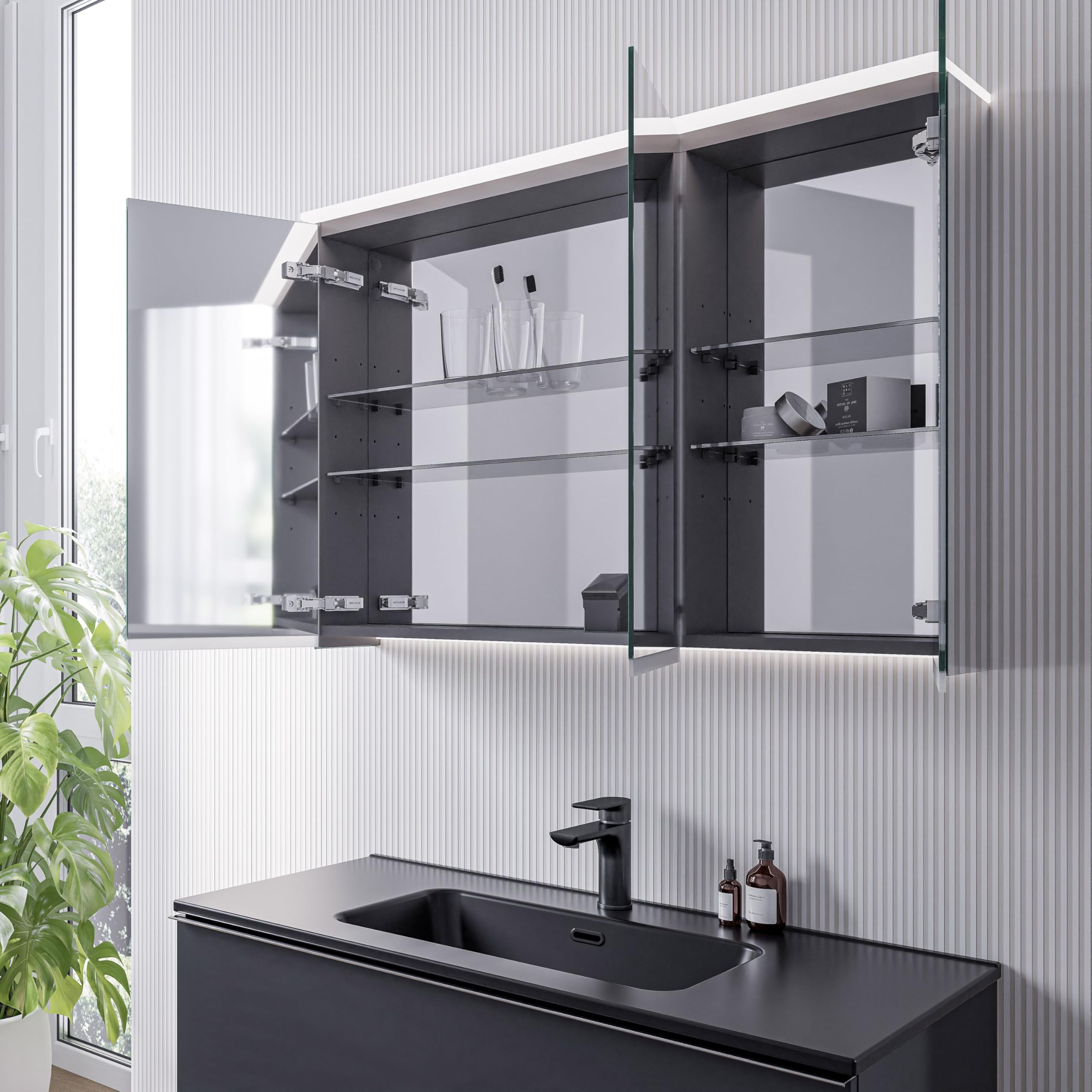 Bernstein LED-Spiegelschrank VARO 3-Türig 100cm – Badezimmerspiegel mit Waschtischbeleuchtung, Innenverspiegelung, Steckdose, Soft-Close-Türen, Wandmontage – Badezimmerbeleuchtung & Badspiegel