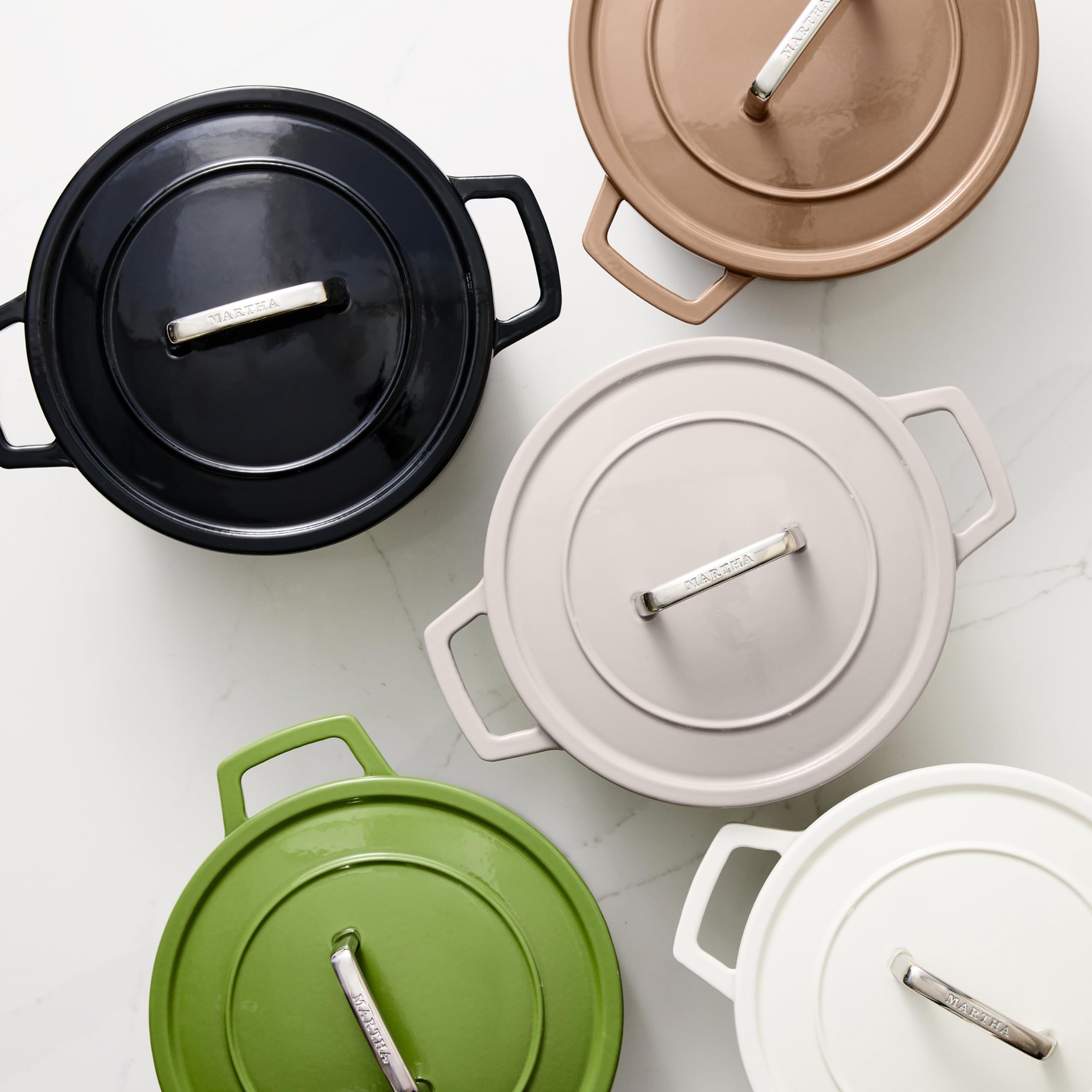 Martha by Martha Stewart 7 QT Enameled Cast Iron Dutch Oven w/Lid - Obsidian