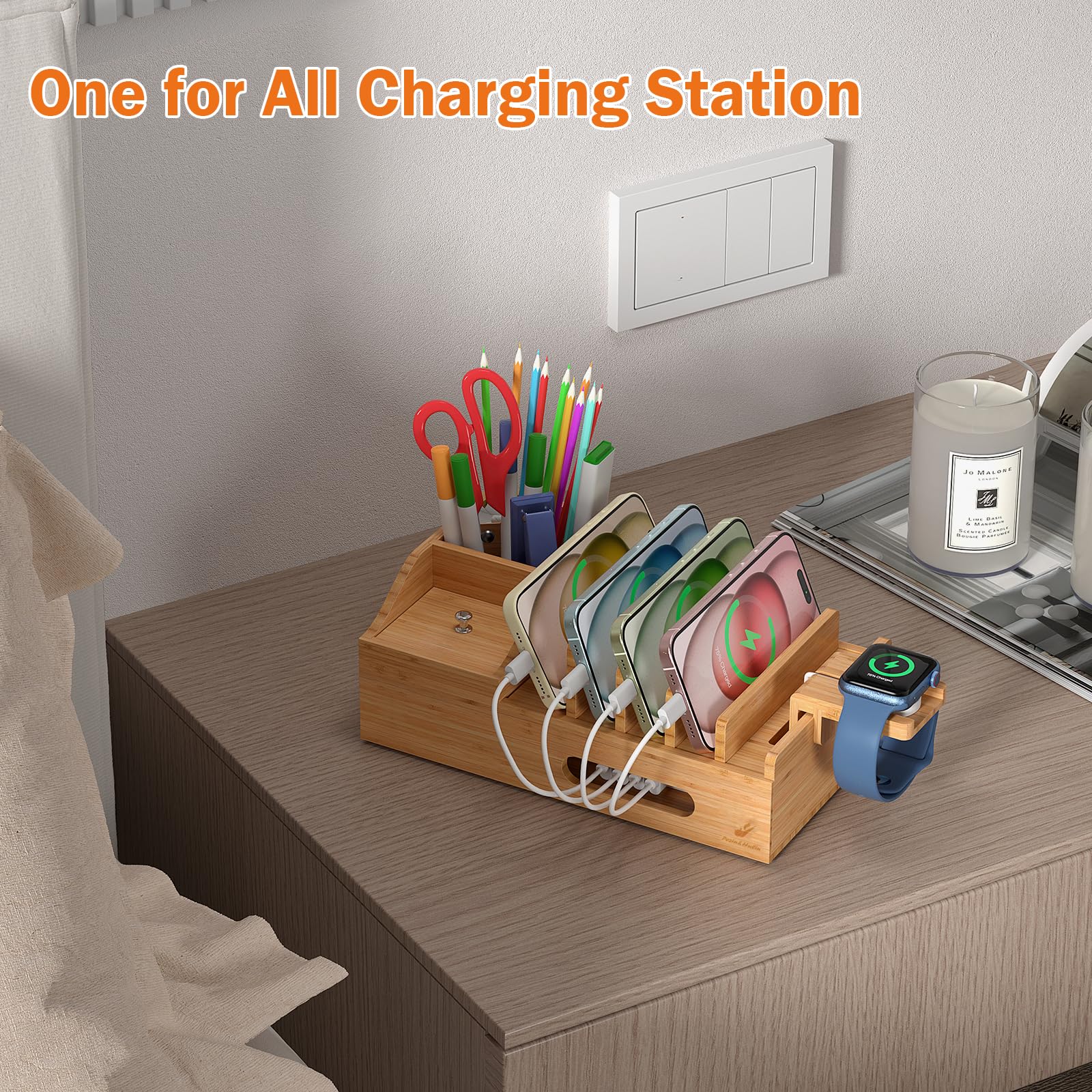 Station de charge en bambou pour plusieurs appareils avec chargeur USB 5 ports, 6 câbles de charge et support de montre intelligente. Station d'accueil de bureau en bois pour téléphone portable,