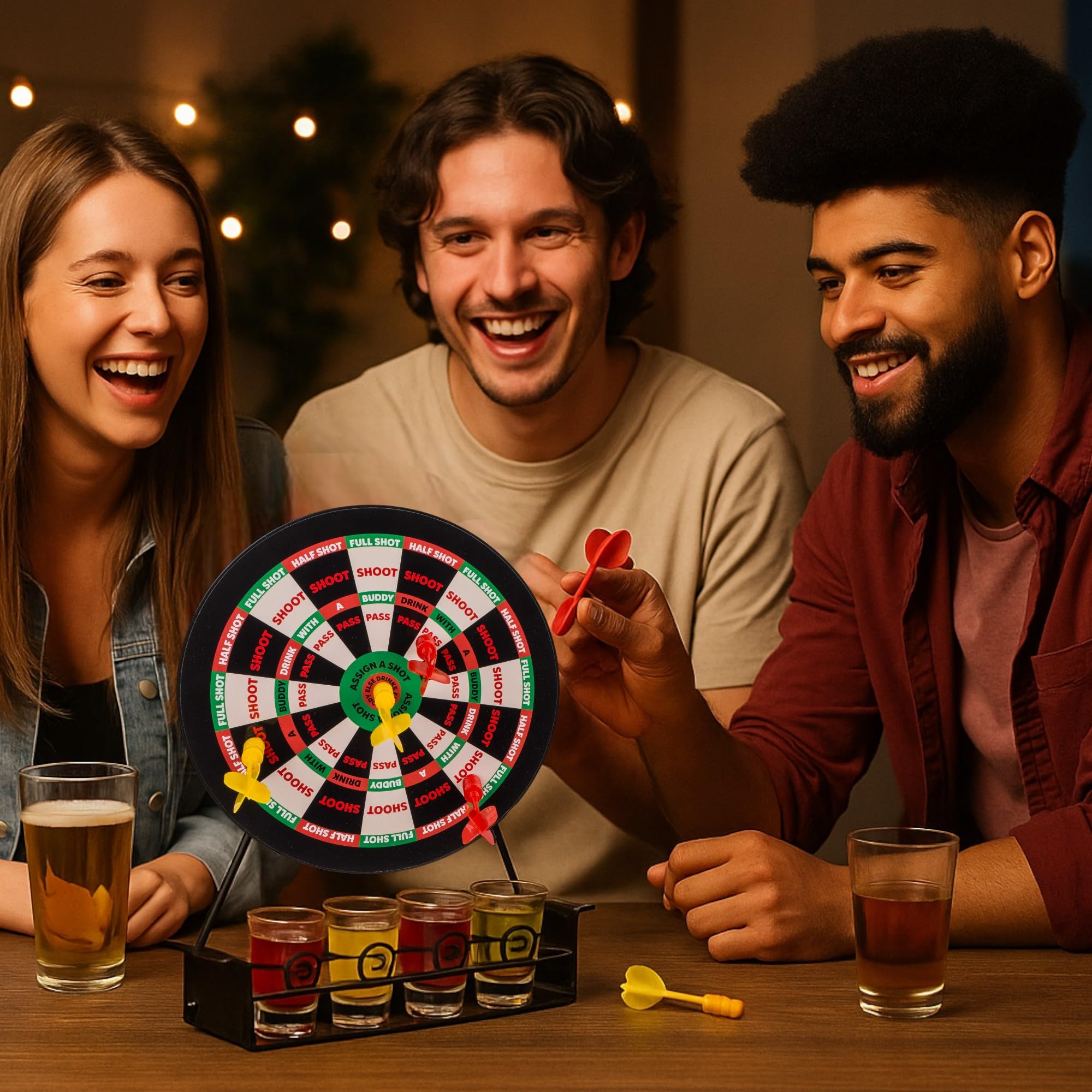 MIJOMA Dart Trinkspiel – Partyspiel mit Dartscheibe, 4 Shotgläsern & 4 Darts – witziges Trinkspiel für Erwachsene, Geburtstag, Junggesellenabschied, WG-Party