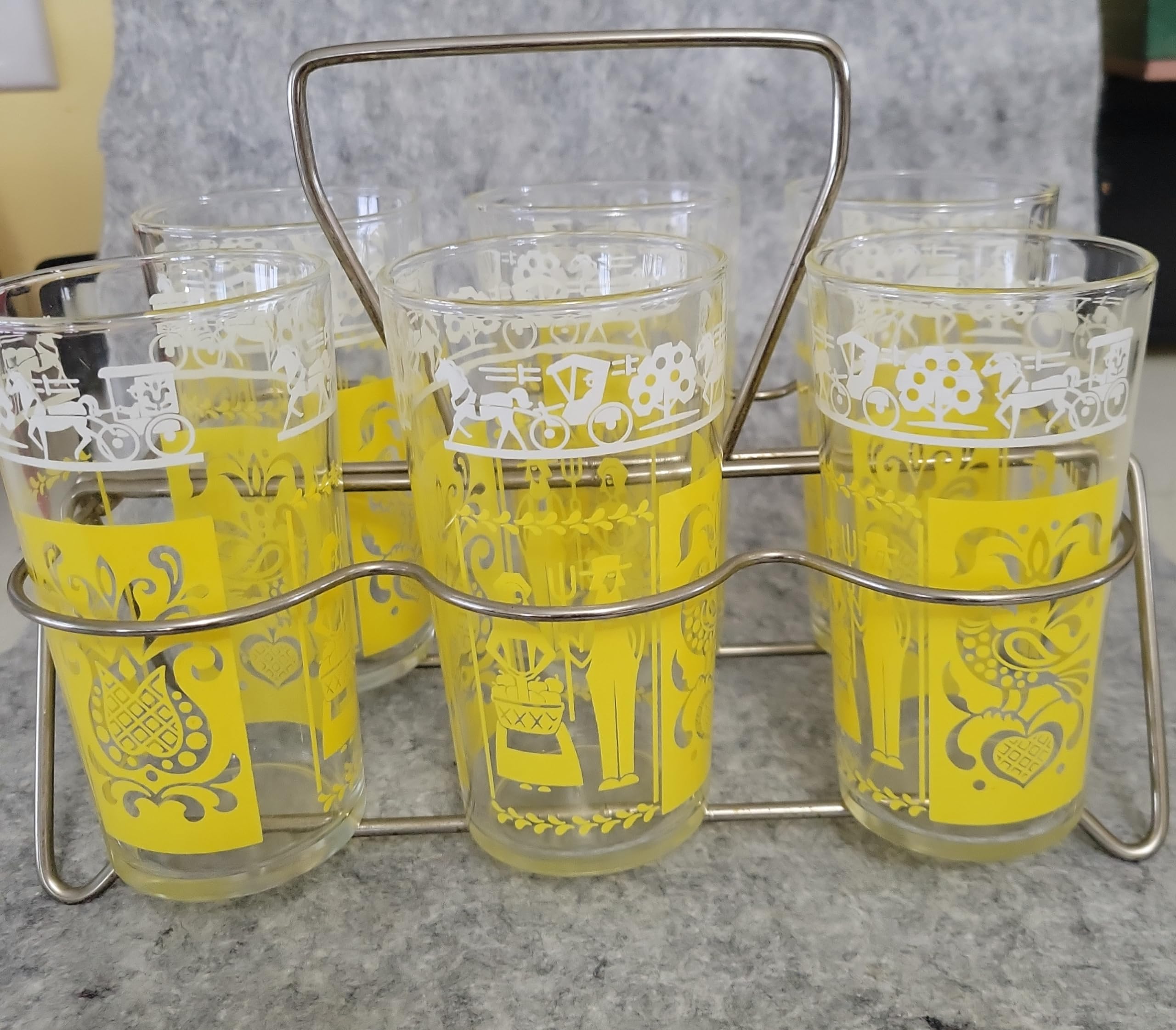 Generic Dutch Butterprint Drinking Glasses in Metal Carring Caddy 6 glasses holds 12 oz each Regular Yellow and