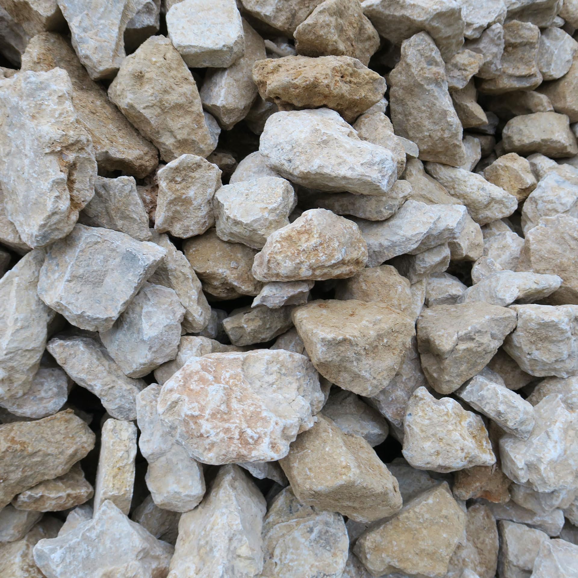 Schicker Mineral Kalk Gabionensteine beige 25 kg, Bruchsteine, farbechtes Naturprodukt, Steine als Füllmaterial für Gabionen, Gartendeko, Gabionenzäune, Gabionensäulen (60-120 mm)