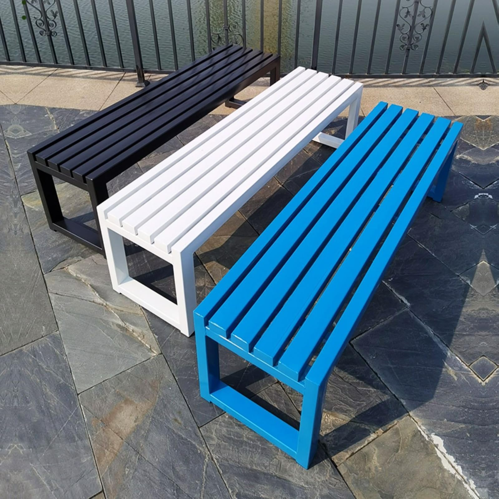 Modern Metal Outdoor Bench Perfect for Garden Park and Roadside Use (White-100cm) 1