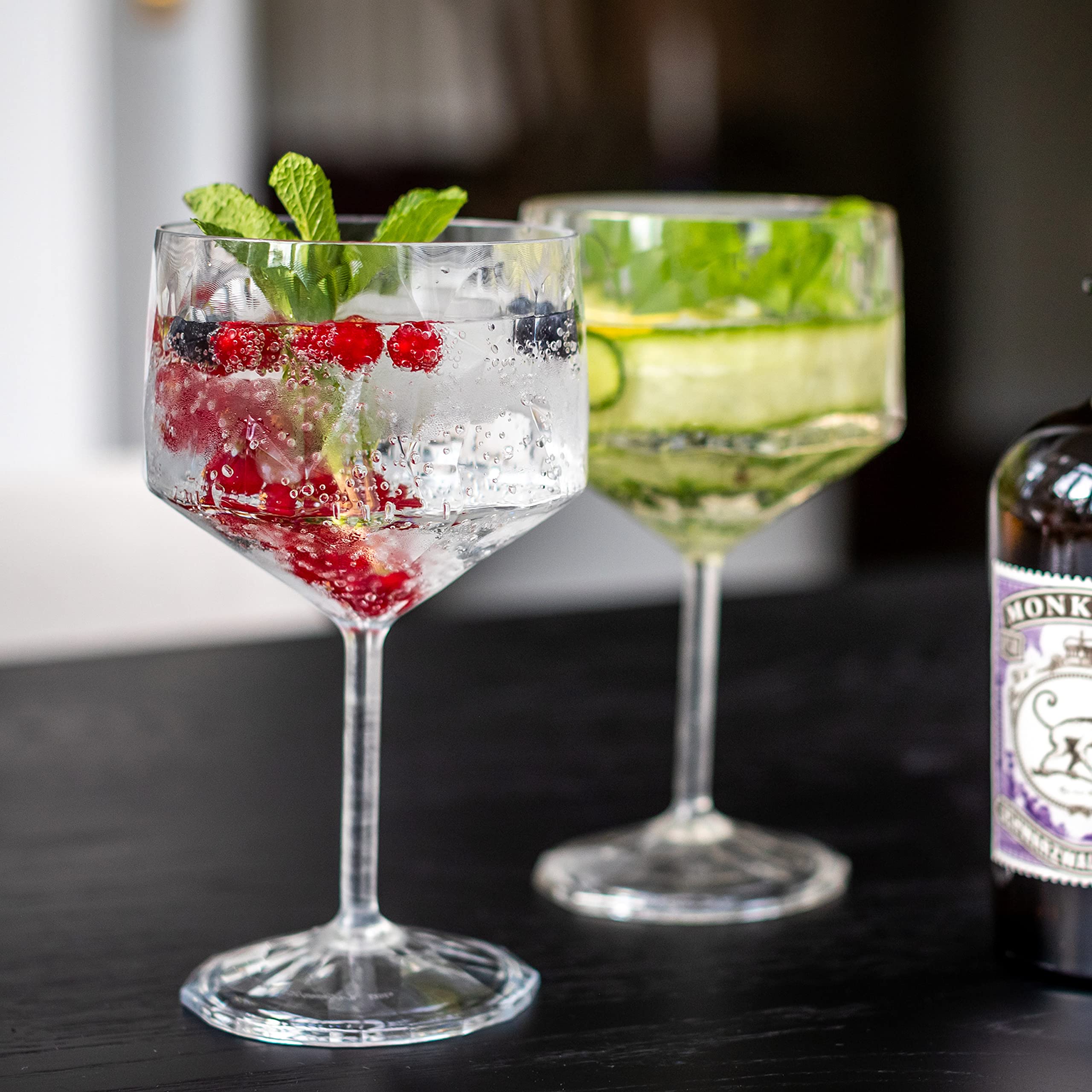 Koziol Superglas Club No. 15, set 2 bicchieri cocktail con stelo, 400 ml, plastica trasparente effetto diamante, elegante, infrangibile, riutilizzabile, feste, giardino, 2 pezzi
