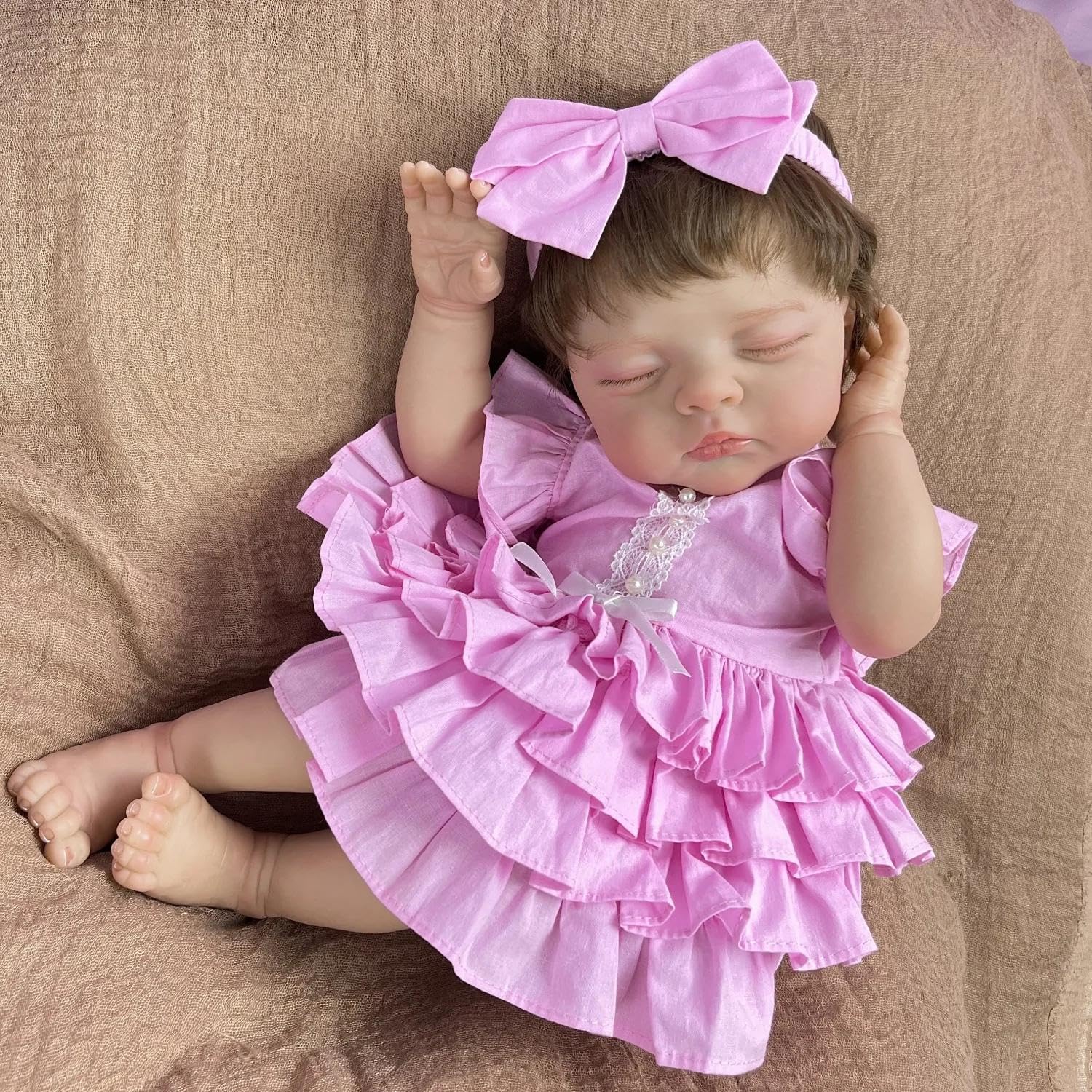 Prawdziwe życie Reborn Baby Dolls Girl 45 cm Realistyczne lalki dla niemowląt, miękka tkanina, wyglądająca prawdziwie śpiąca lalka niemowlęca, realistyczna lalka dla noworodków, zabawka dla