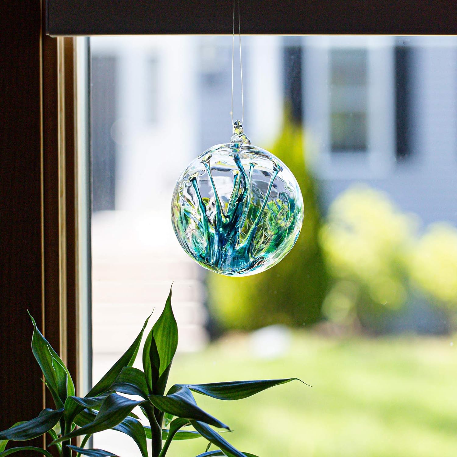 Luke Adams Handmade Glass Gazing Balls for Garden – Hand Blown Glass Gazing Ball for Yard Décor – Decorative Garden Globe (Recycle Teal)