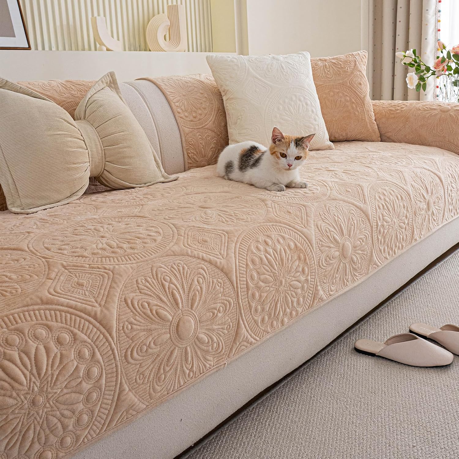 Couch Covers for Sofa, Flower Couch Cover for Dogs, Bohemia Sofa Covers Washable, Anti Slip Furniture Protector Covers for L Shaped(1pc, Beige White, 35.4"x 70.9")