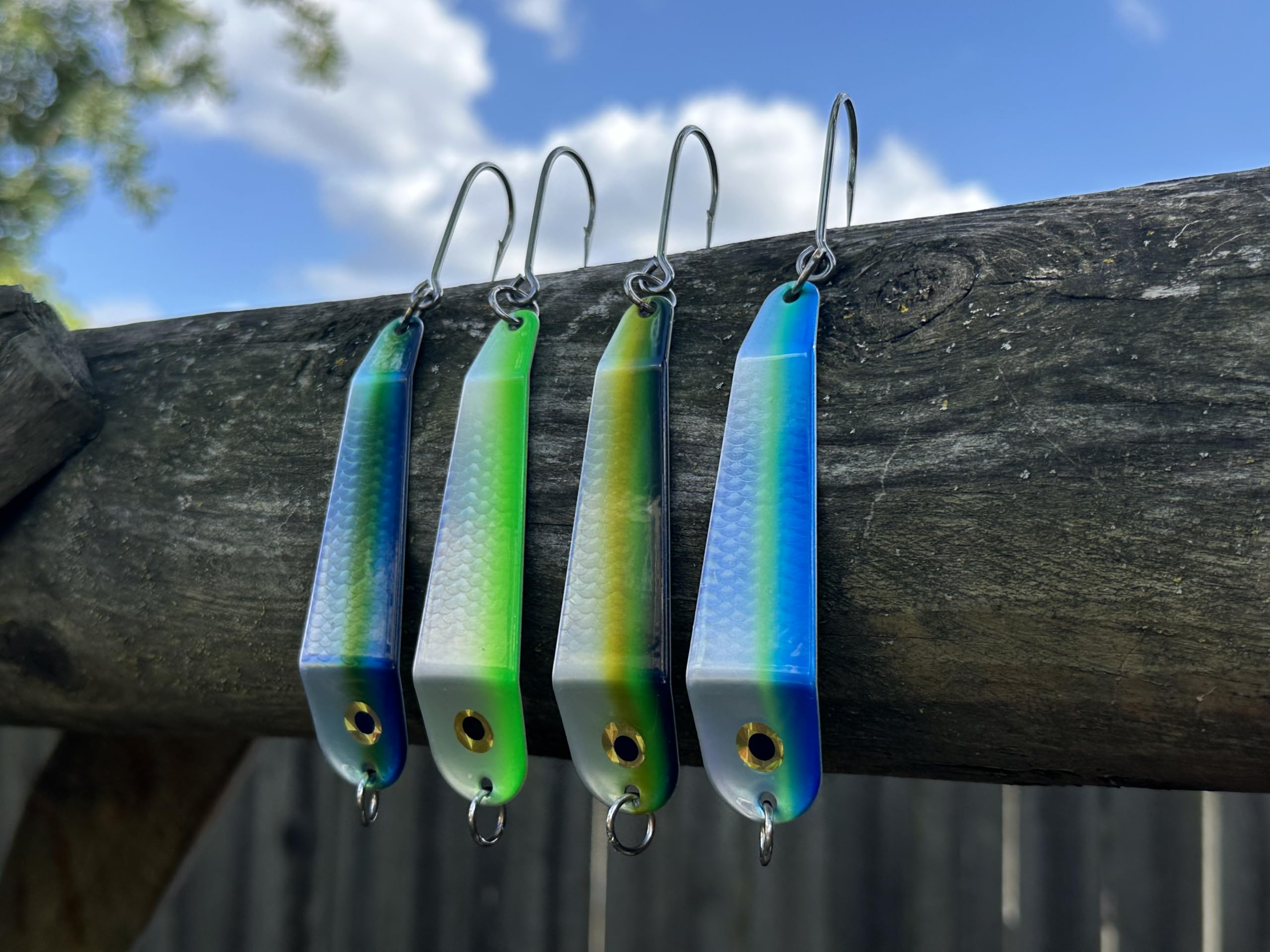Loony Spoons Max 4er-Pack – Premium Angelköder – Lachs, Forelle, Zander – Salzwasser und Süßwasser (Grüne Hornisse, Zitronen-Limette, Heringshilfe, Dorado)