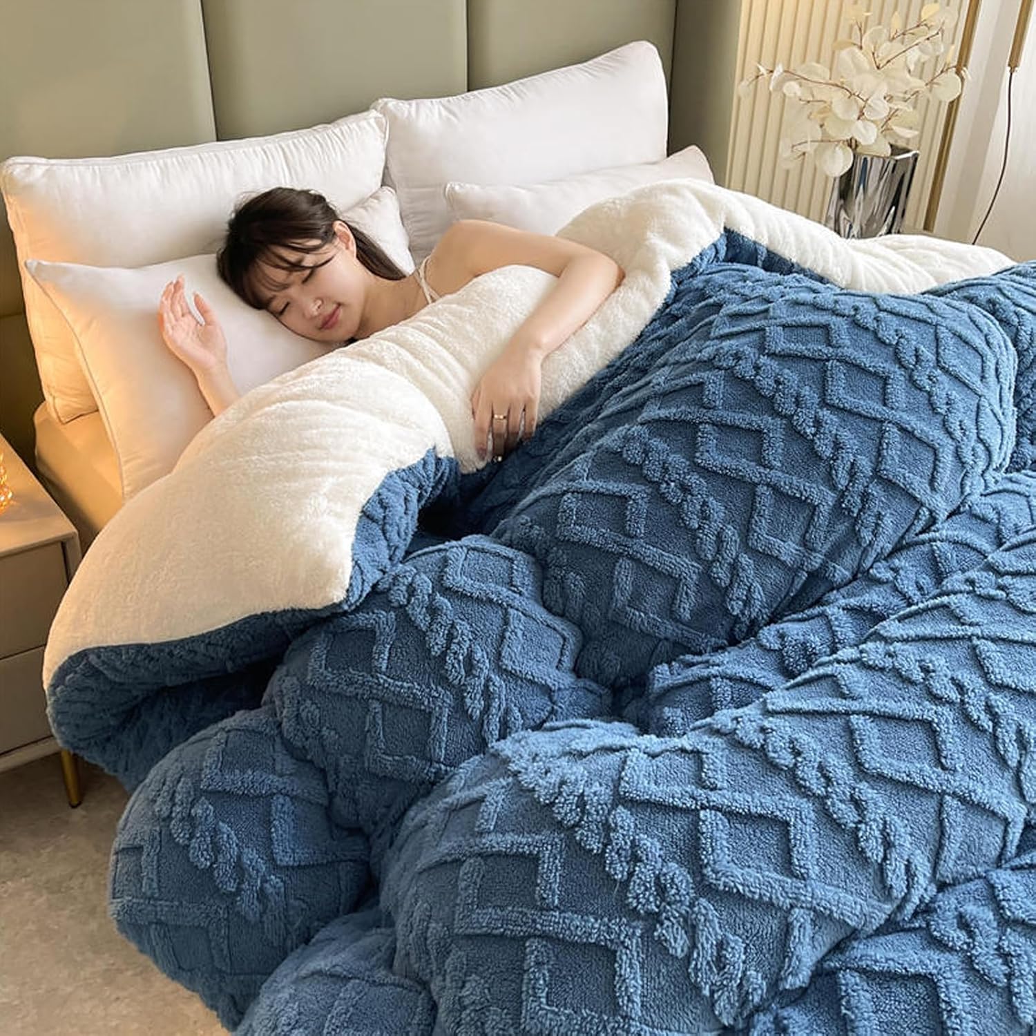 Quilt All Season Queen King Size Reversible Comforter Quilted Winter Warm Fluffy Plush Soft Breathable Comforter Machine Washable for Winter