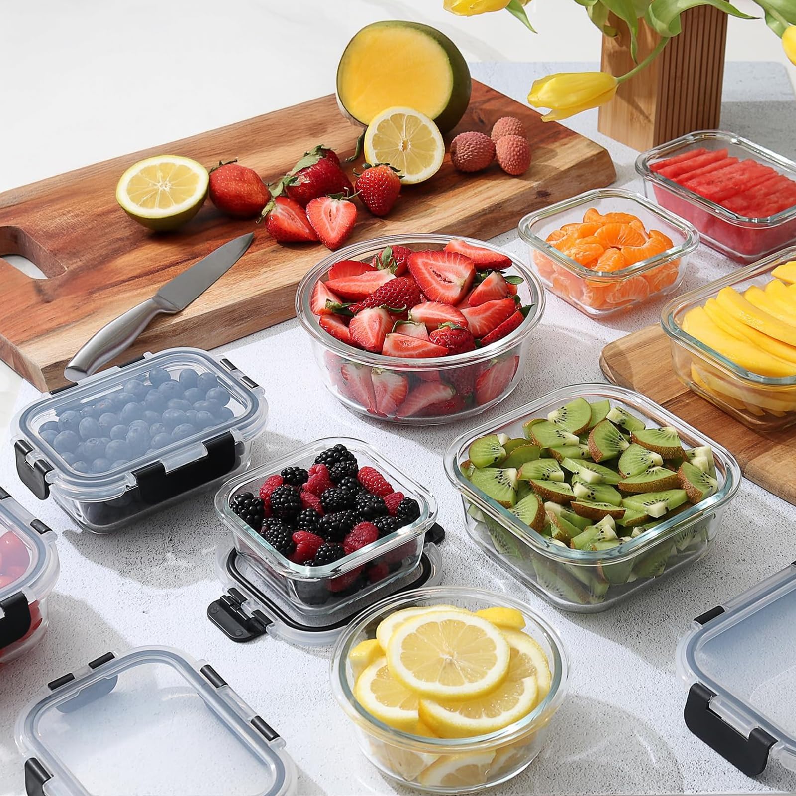Un juego de 12 recipientes de almacenamiento de vidrio con tapas a prueba de fugas, perfectos para cocinar, microondas, horno y lavavajillas. Ideal para ensaladas, frutas, vegetales