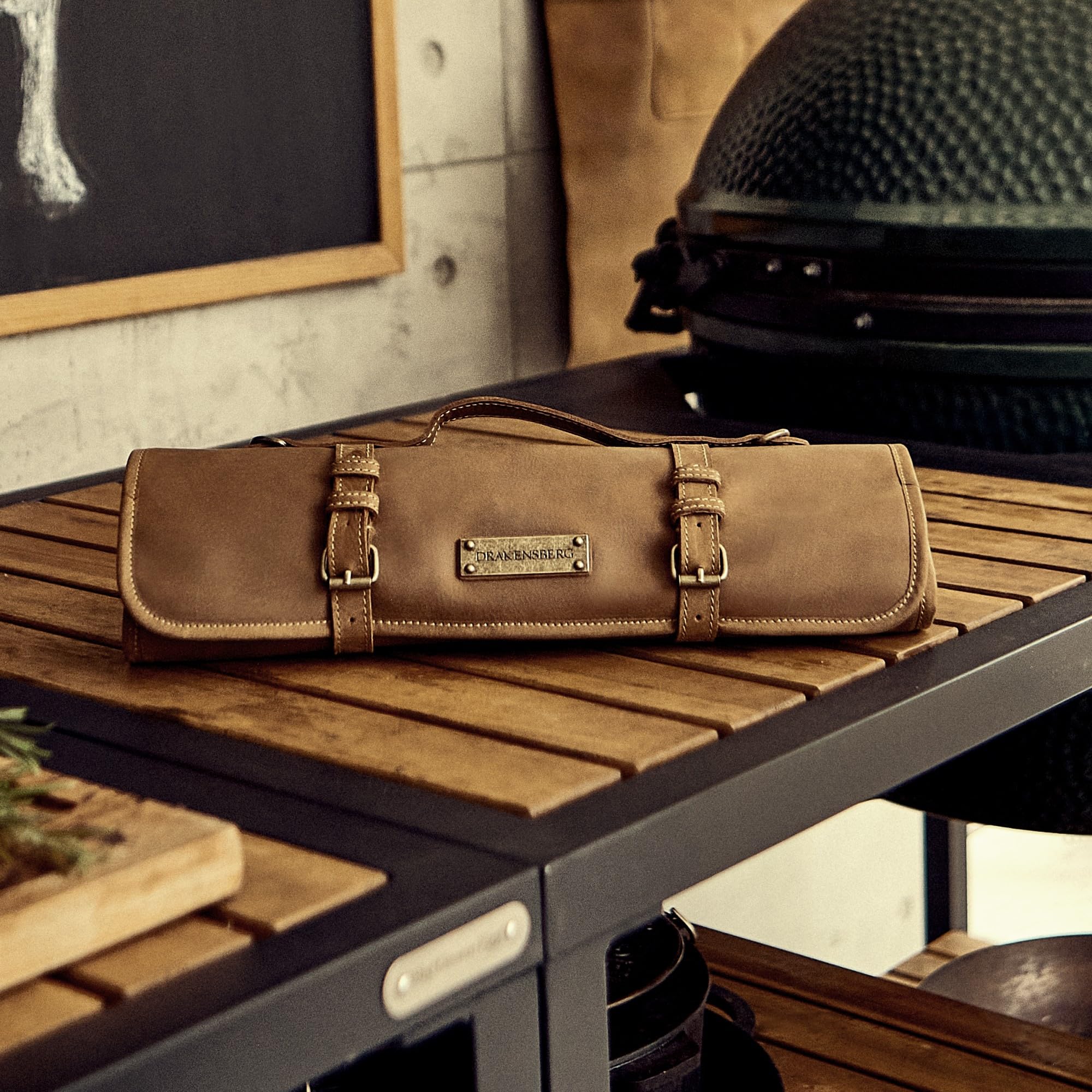 DRAKENSBERG Sac à Couteaux « Blade » – Étui Universel pour Couteaux de Chef Nobles, pour cuisiniers Professionnels, Formation et Passe-Temps, Durable en Cuir de Buffle, Marron Havane, DR00388