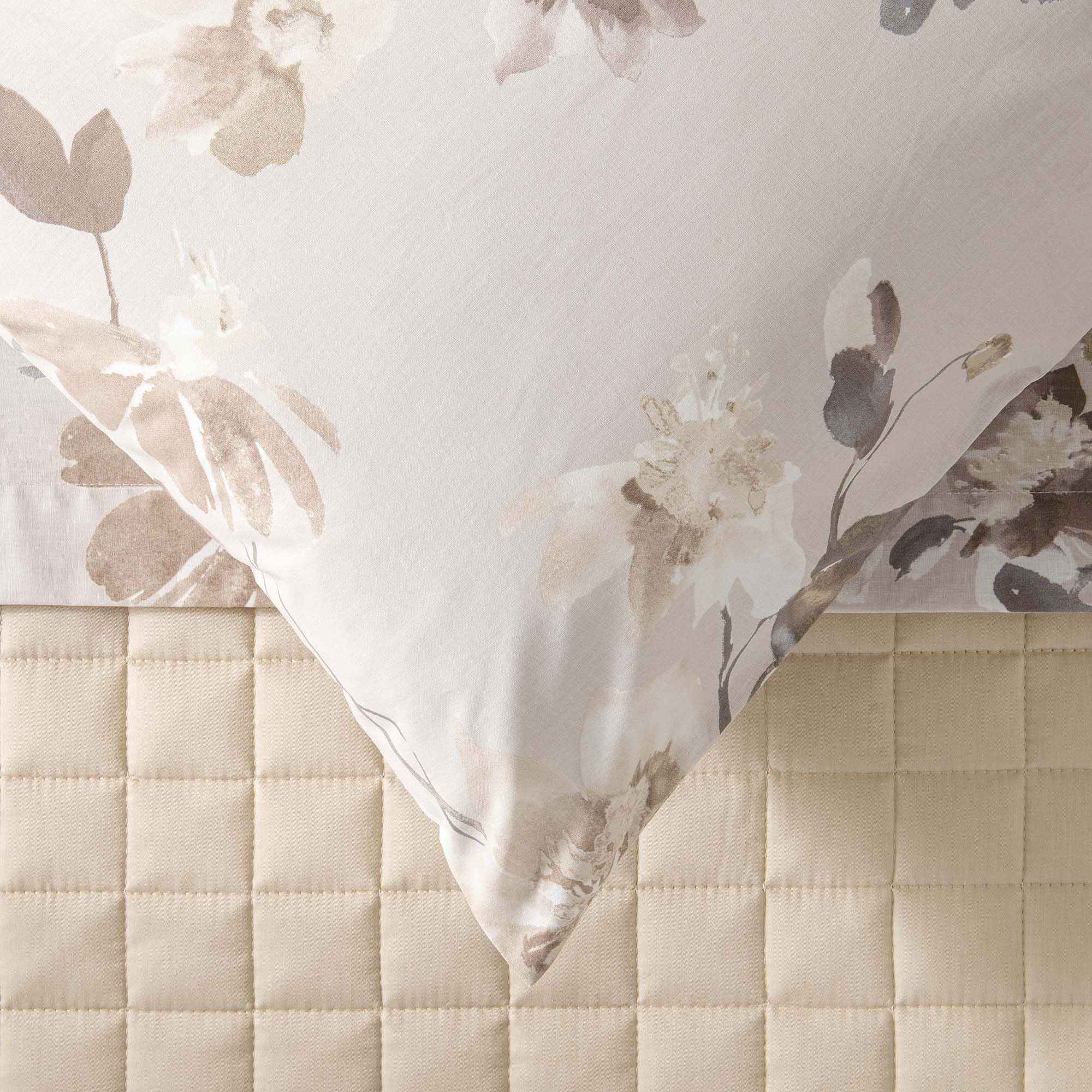 Zucchi, Completo Letto Matrimoniale, Collezione Brianna, 100% Cotone, Beige con Motivo Floreale