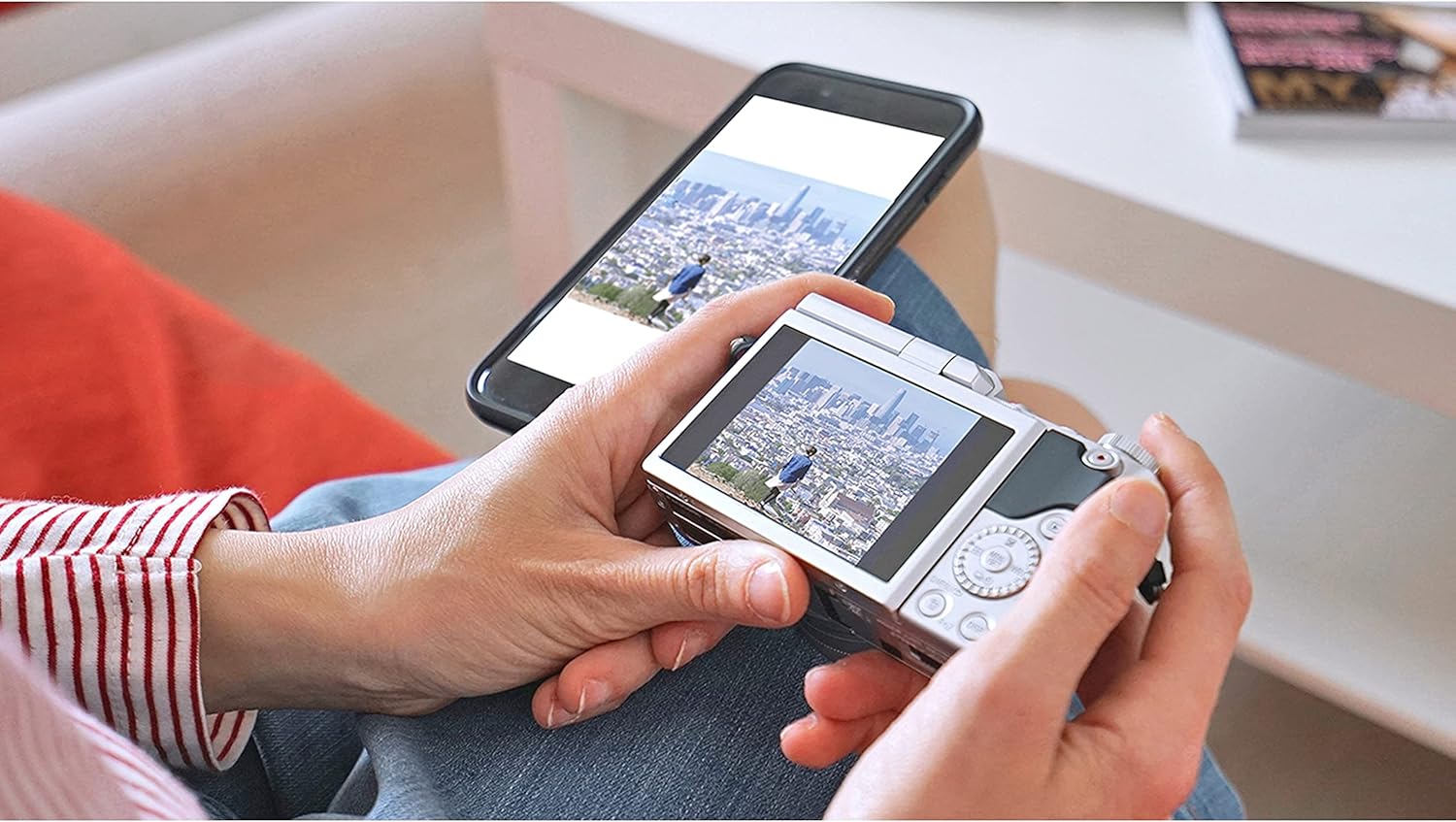 Panasonic Lumix - Fotocamera ibrida compatta DC-GX880WEFK + Lumix 12-32 F3.5-5.6 + 35-100 F4-5.6 (sensore 4/3 16 MP, schermo inclinato Tact., AF DFD, Video 4K, Wifi) Nero - Versione Francese Panasonic Lumix - Fotocamera ibrida compatta DC-GX880WEFK + Lumix 12-32 F3.5-5.6 + 35-100 F4-5.6 (sensore 4/3 16 MP, schermo inclinato Tact., AF DFD, Video 4K, Wifi) Nero - Versione Francese