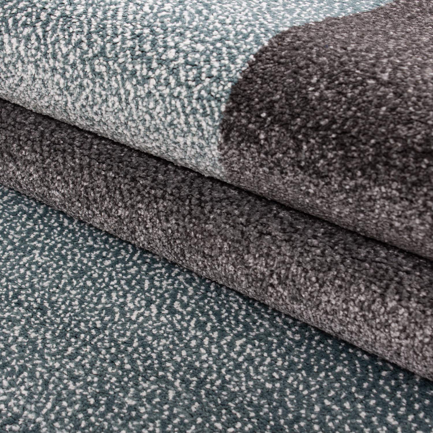 HomebyHome Alfombra 140x200 cm Cuadros Azul-Gris, Accesorio Decorativo Moderno con Diseño, Solución Fácil de Cuidar para Dormitorio o Despacho