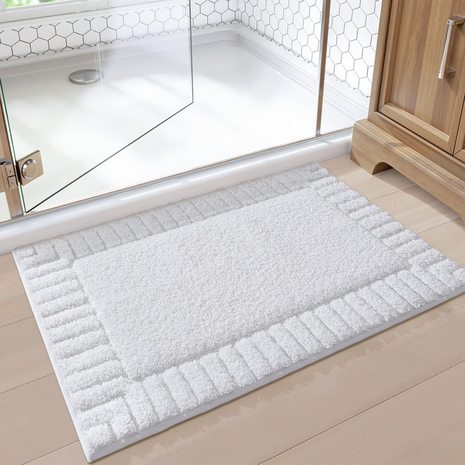 LUMI Non Slip Microfiber Bath Rug