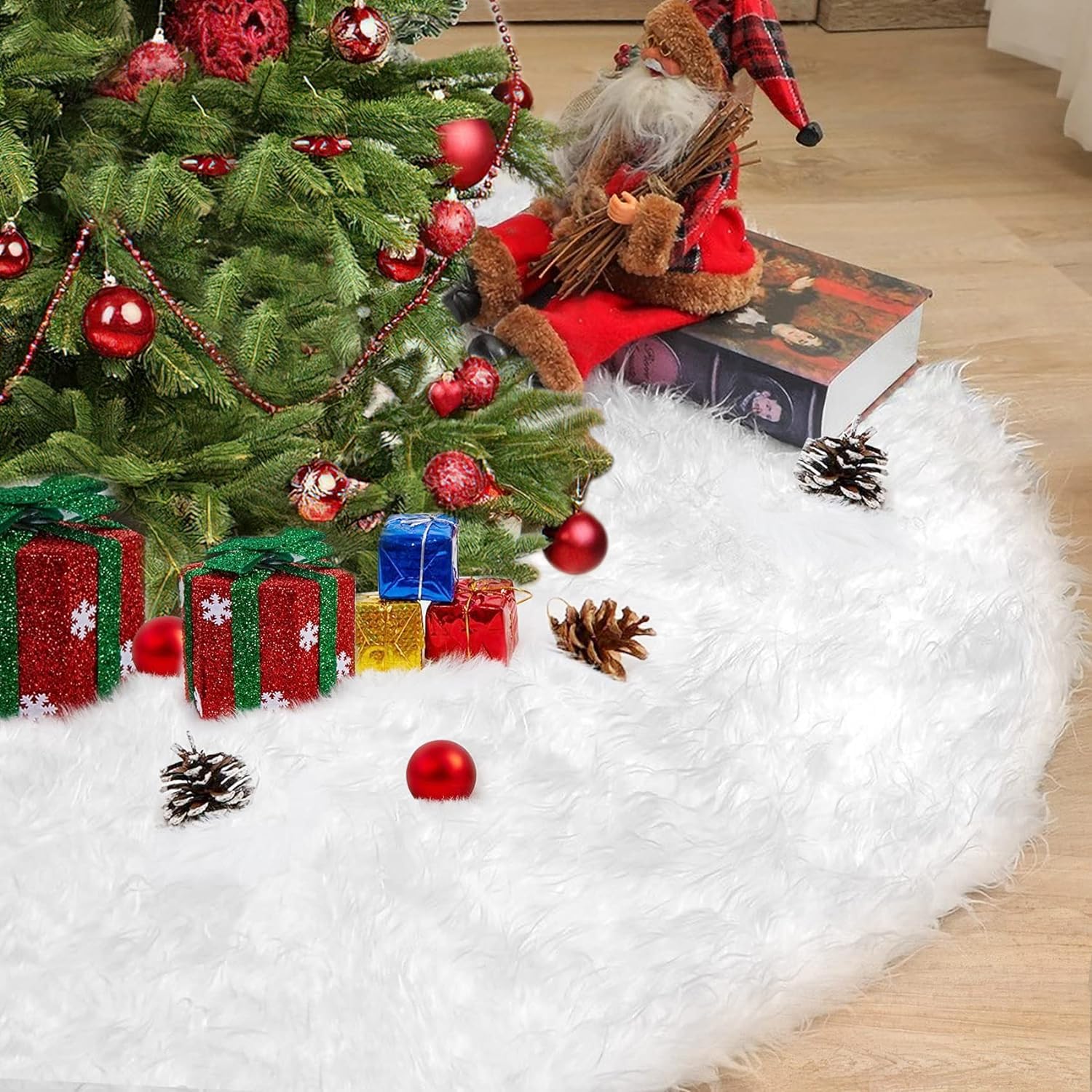 TAPIT TAPIT 48 inch Christmas Tree Skirt Faux Fur Xmas Tree Skirt Christmas Decorations Holiday Tree Ornaments for Christmas Home Decorations, Xmas Party Holiday Decorations(White-3cm Long hair)