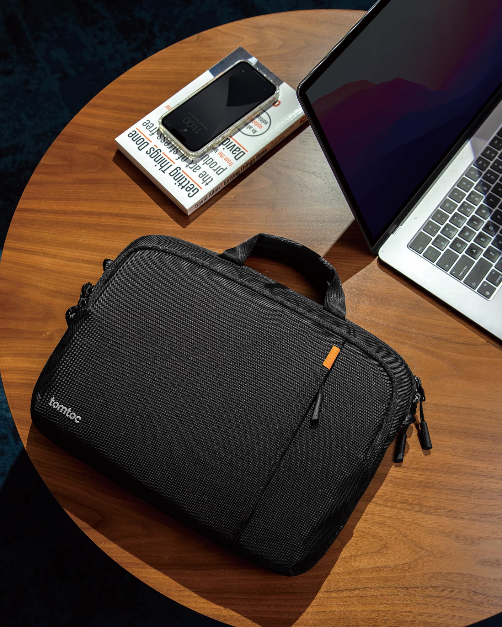 tomtoc Etui na laptopa 13-14 cali MacBook Pro M4 2024, 13-calowy MacBook Air M3 A3113, 13,5-calowy Surface Laptop 6/5/4, etui na notebooka z paskiem na ramię do pracy, czarne