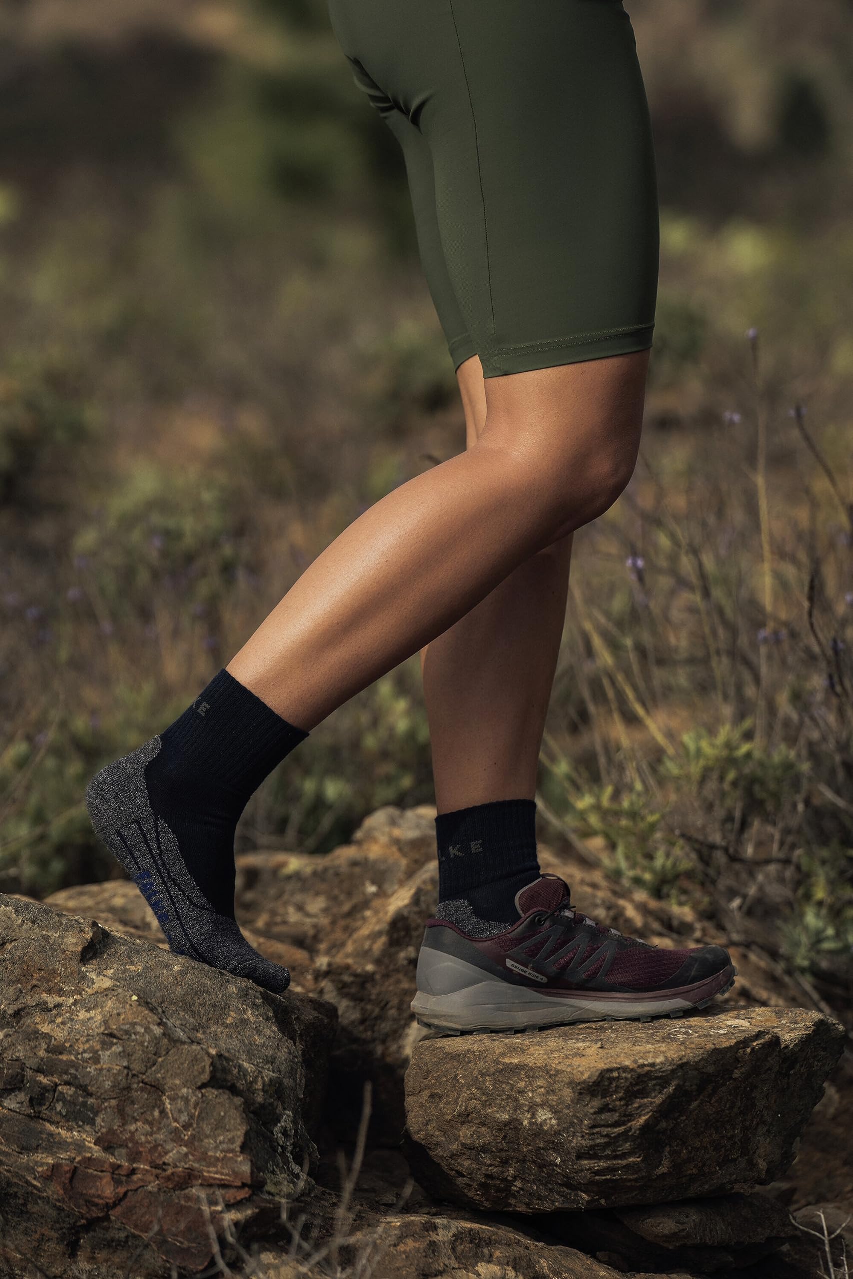 FALKE TK2 Explore Cool Short W Sso respirantes 1 paire, Chaussettes de randonnée Femme, Beige Natural 4200, 37-38