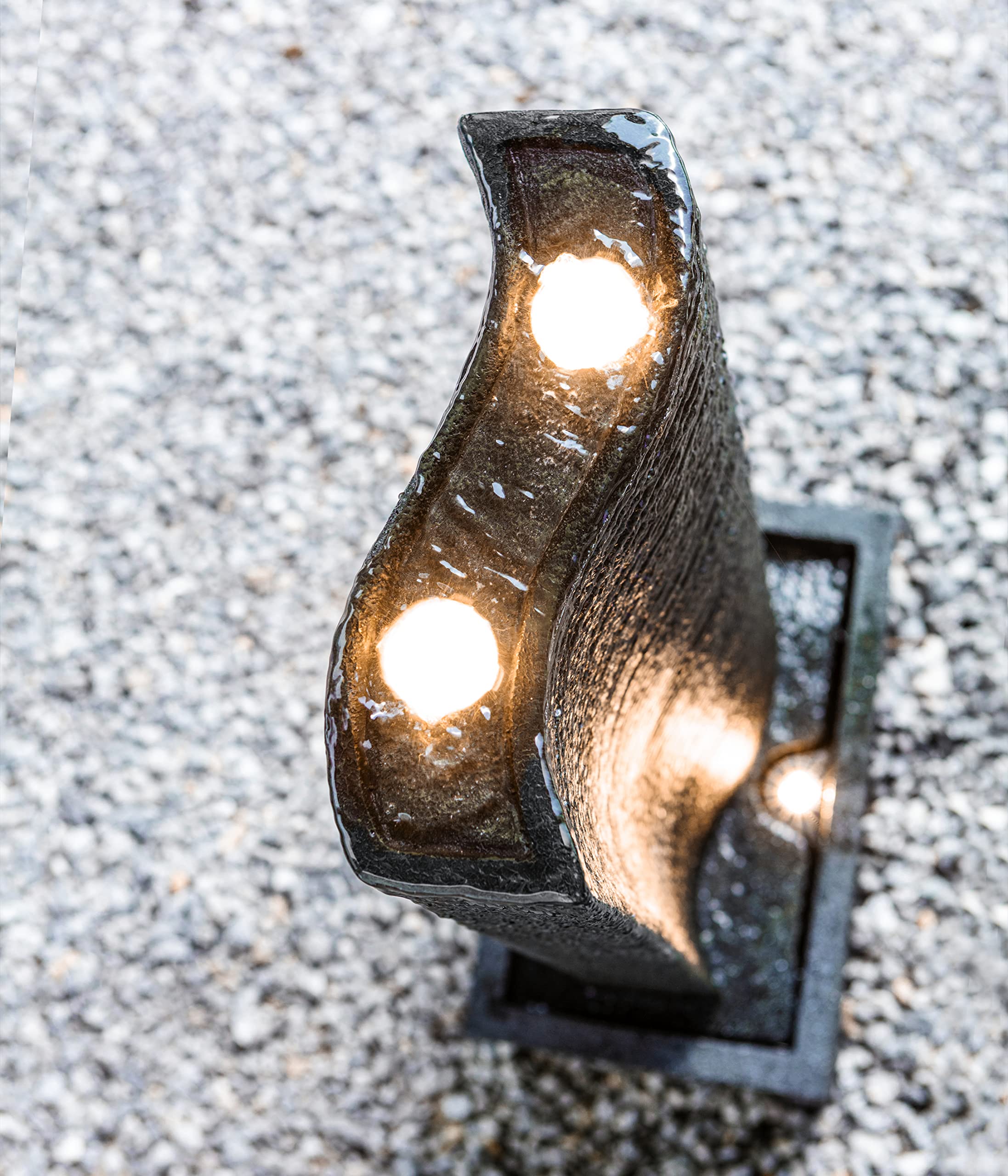 Dehner Gartenbrunnen Muro mit LED Beleuchtung, Steinoptik, ca. 80.5 x 37 x 22.5 cm, Polyresin, dunkelgrau