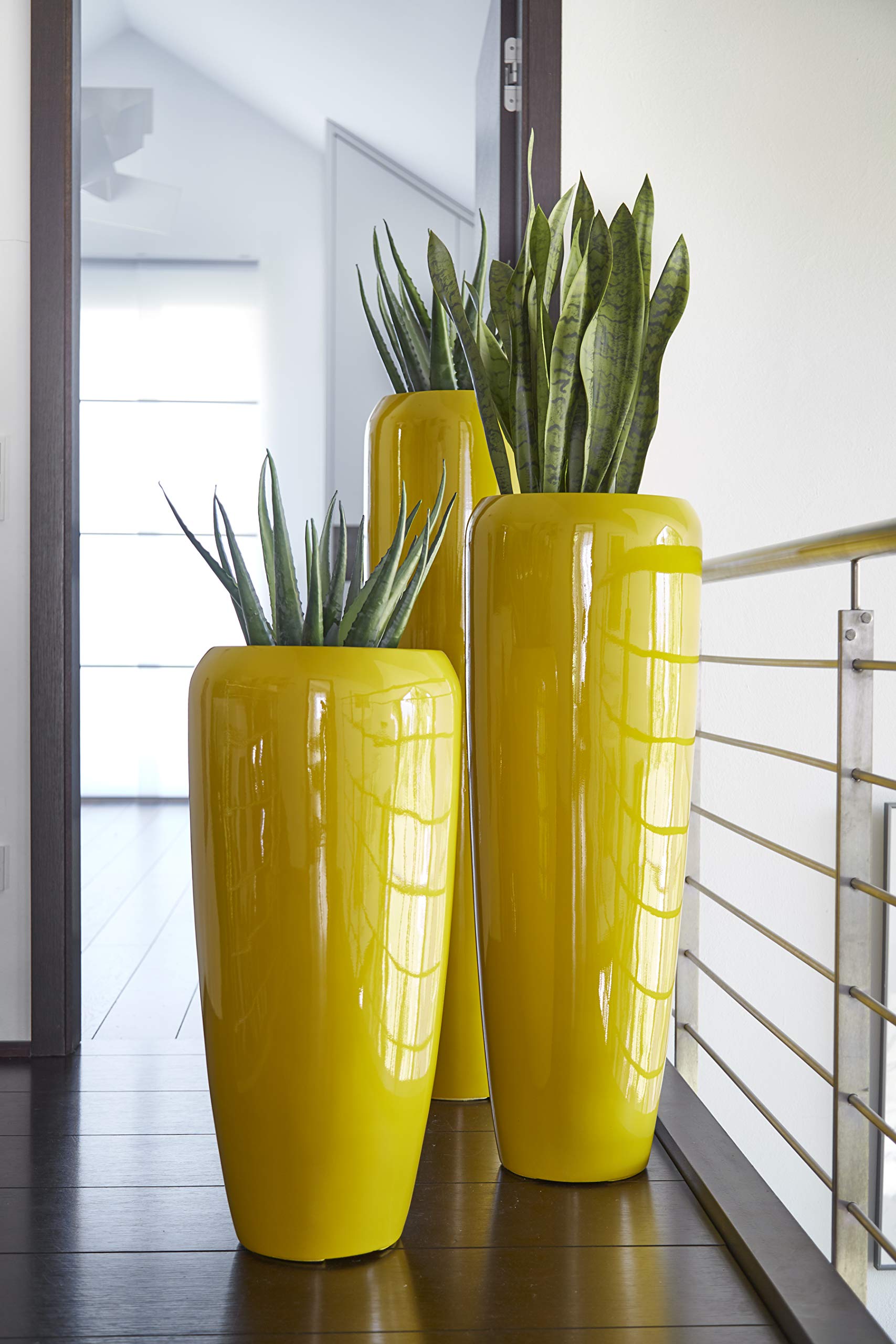 Moderne & Hochwertige Pflanzvase/Pflanzkübel – Fiberglas - Mit Einsatz – Indoor & Outdoor – Wetterbeständig & Frostsicher – Blumenkübel/Pflanzgefäß/Vase/Kübel (Höhe: 100cm, Glänzend Curry)
