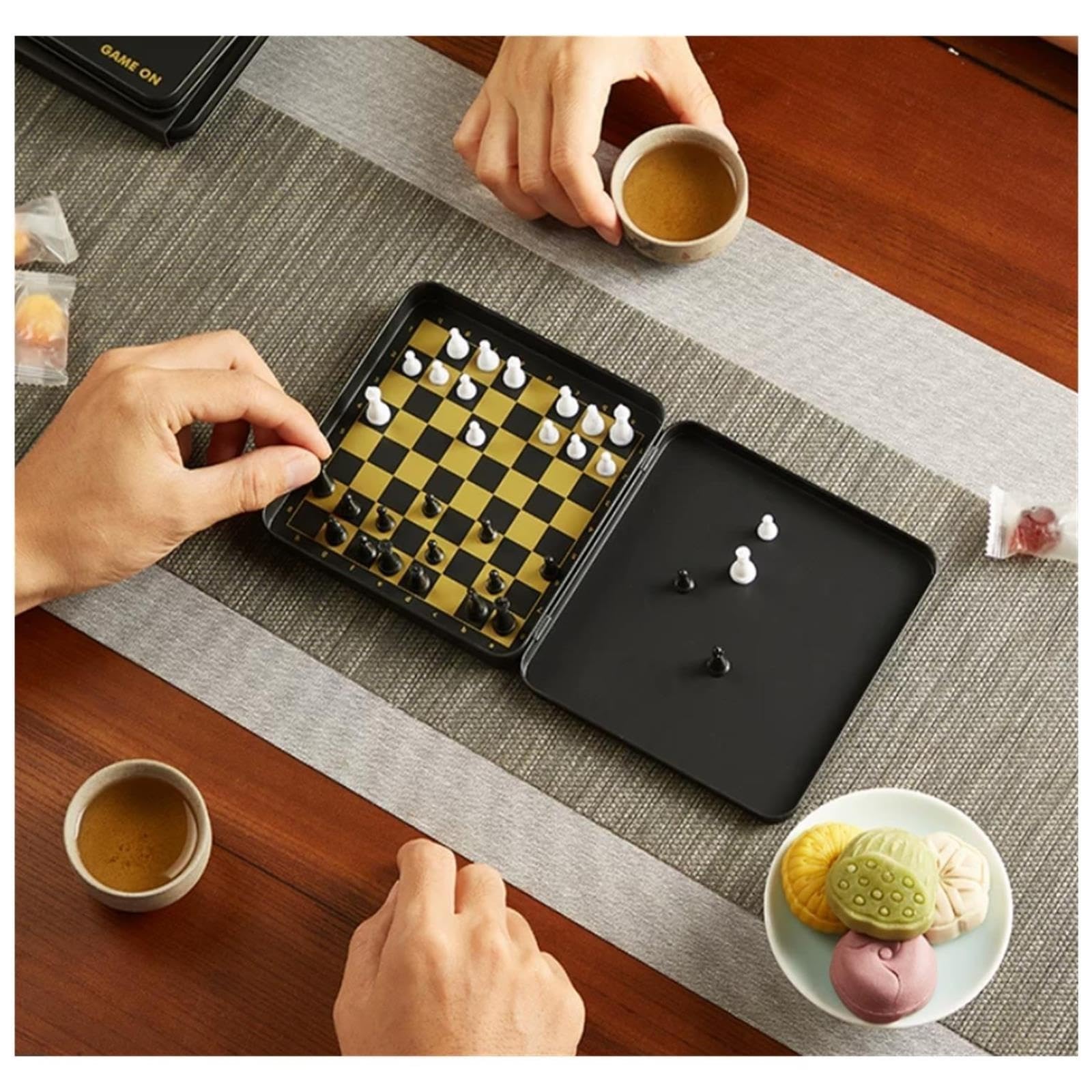 Jeu d'échecs magnétique Portable dans Une boîte en métal