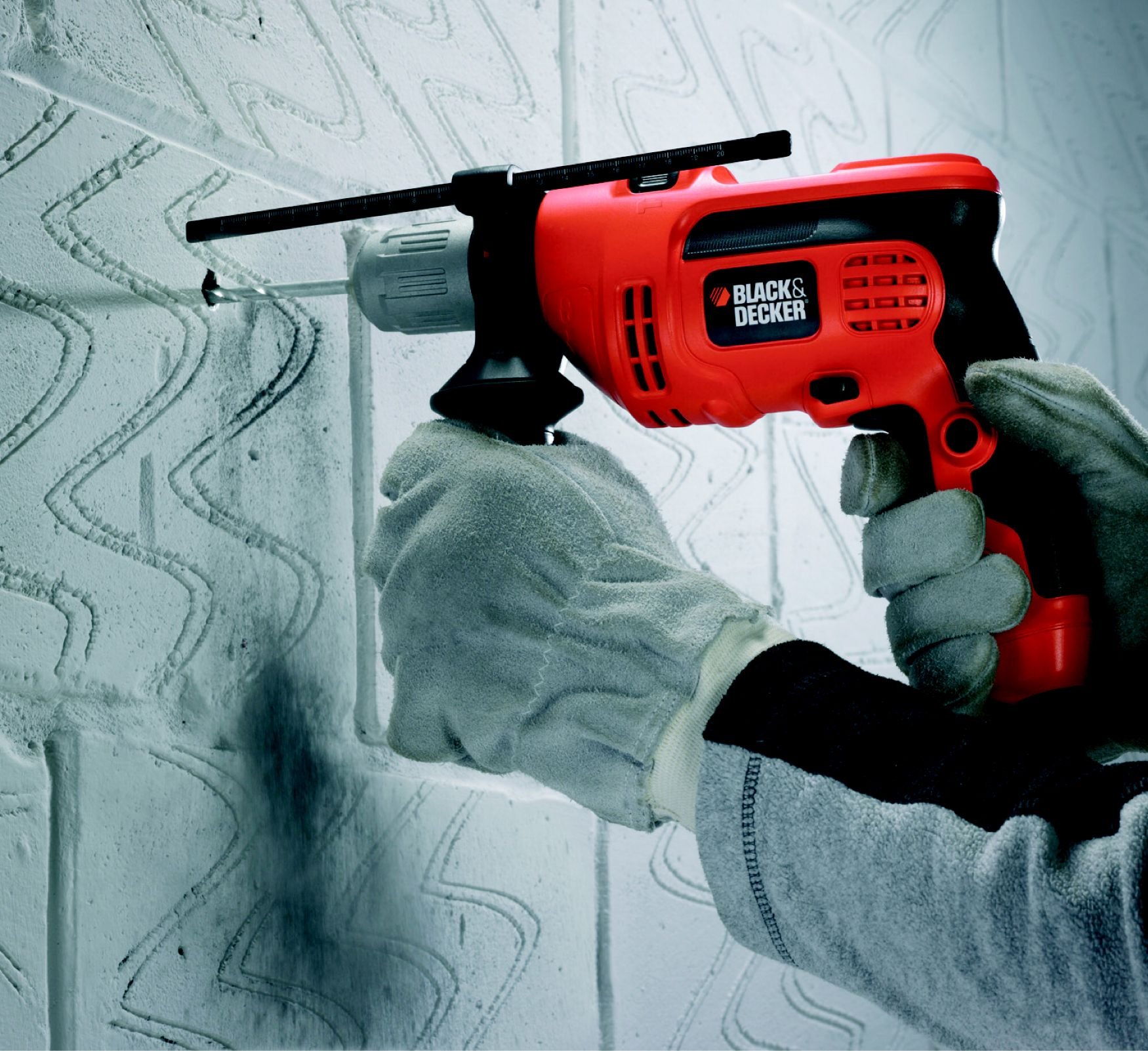 Black+Decker KR604CRESK Taladro percutor (600 W, 230 V, con maletín), 40