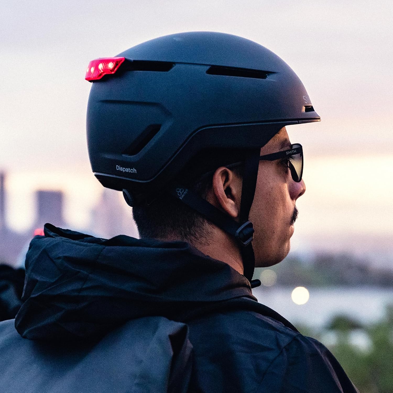 The Smith Dispatch MIPS Road Helmet: A blend of safety and style for urban riders.