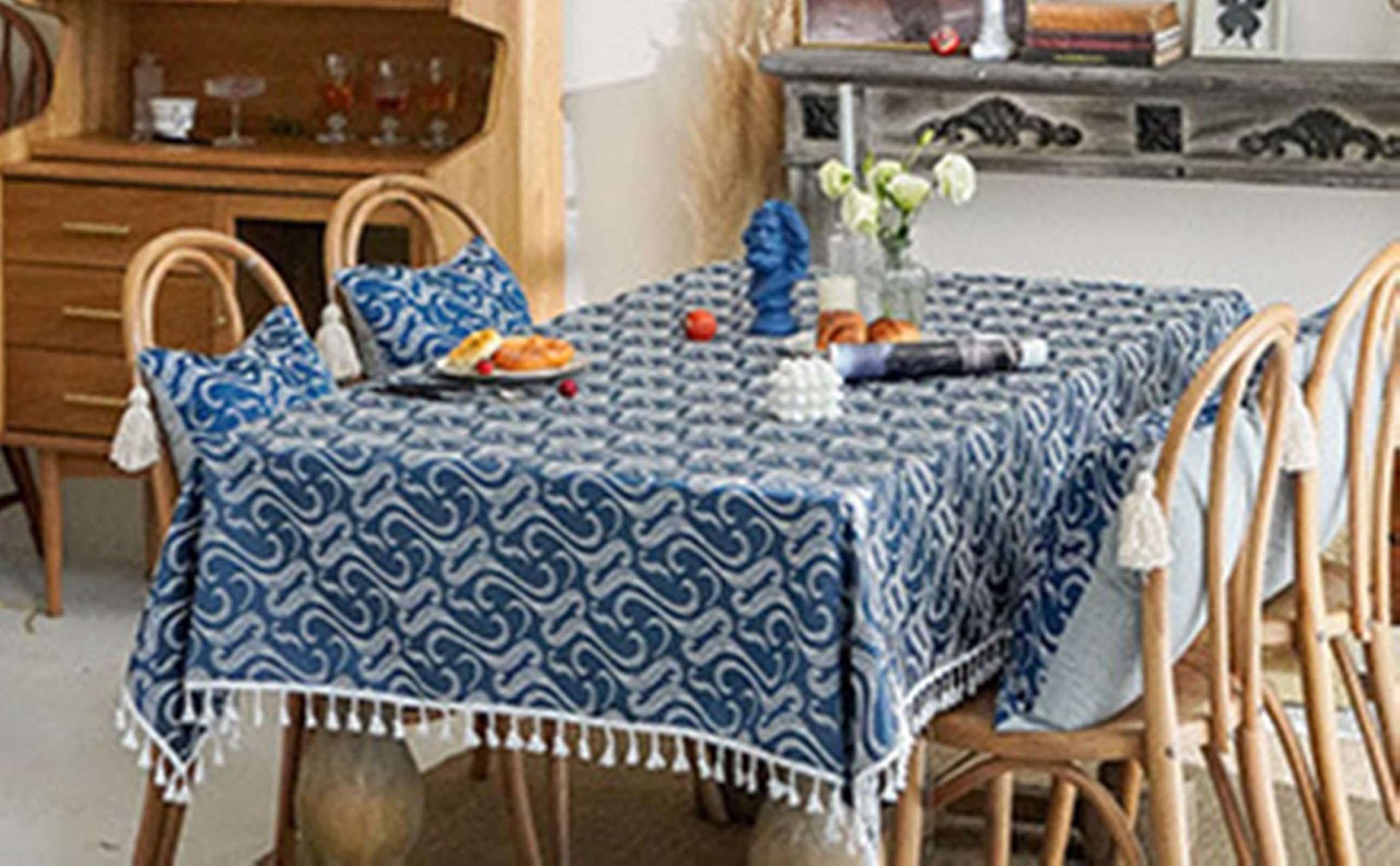 Mantel Antimanchas Rectangular Azul Marino para Terraza, Patrón de Geométrico con Borlas, de Algodón y Lino Elegante, 135 x 200 cm, Mantel para Mesa de Centro
