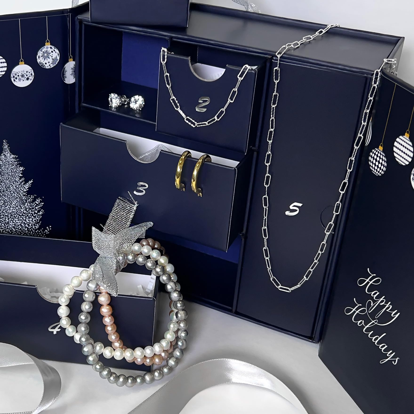 Calendario de Adviento de joyería de cinco días: incluye aretes de aro chapados en oro, aretes de zafiro, pulsera y collar de clip de plata de ley 925 y un trío de elegantes perlas