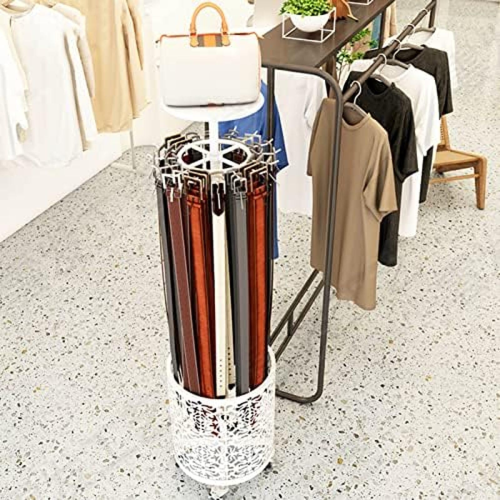 Mobiler, Auf Dem Boden Drehbarer Gürtel-Metallpräsentationsständer, Einfacher, Moderner Bekleidungseinzelhandelsgeschäfts-Krawattenbügel-Gürtelaufbewahrungshalter, Mehrzweck-Taschenpräsentationsst