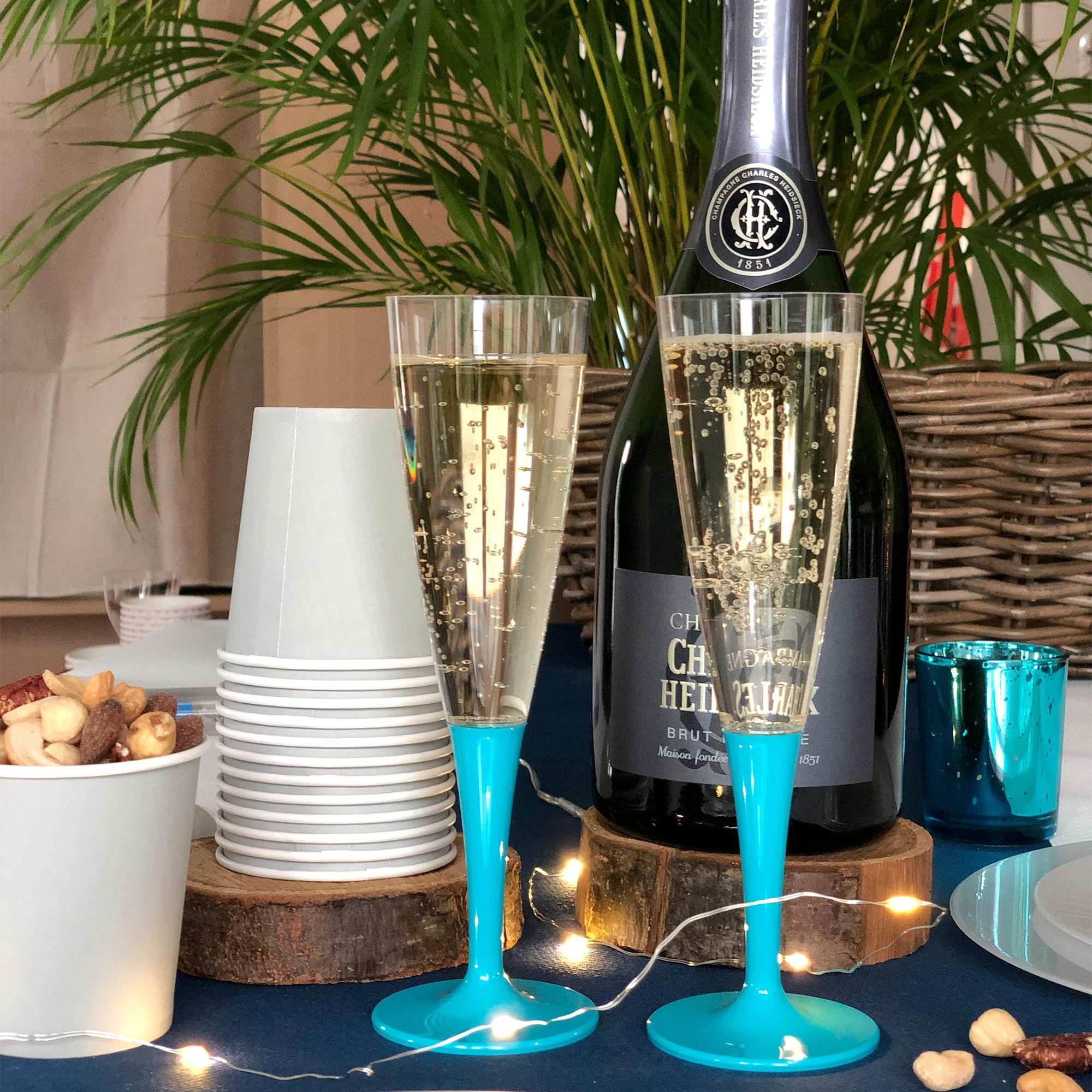 Table'Colors Lot de 100 Flutes Champagne Lavable et Réutilisable 14cl - Verre 100% Recyclable, Grande Stabilité, Rigidité Design Élégant - Parfait pour Anniversaire, Mariage (Turquoise)