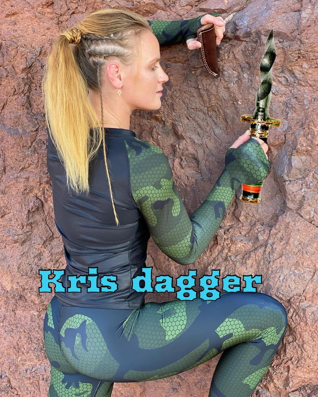 10.5" Hand-made Damascus Steel blade Collectible Kris Handle Blue Pakka Wood with brass clip or brass pommel (black)
